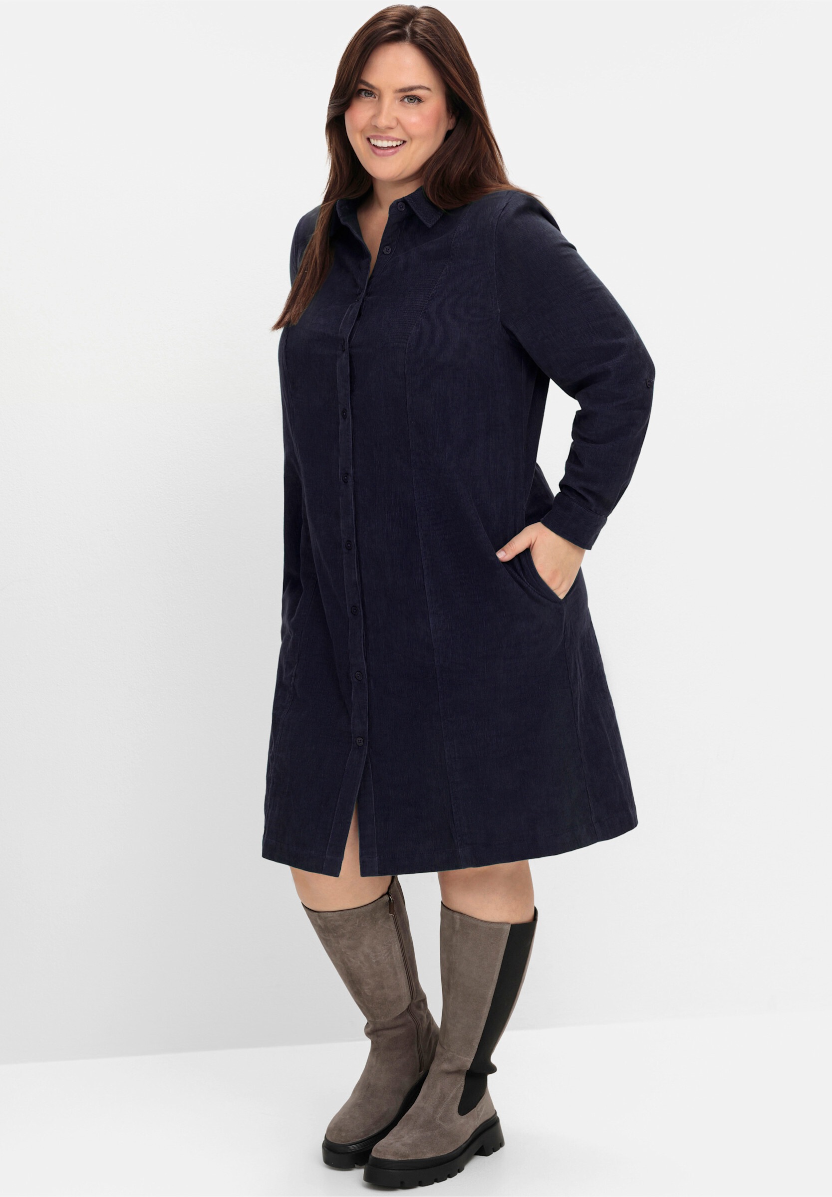 Sheego Hemdblusenkleid »Cord-Kleid Hemdblusenkleid aus weichem Cord« aus weichem Cord, mit Krempelarm