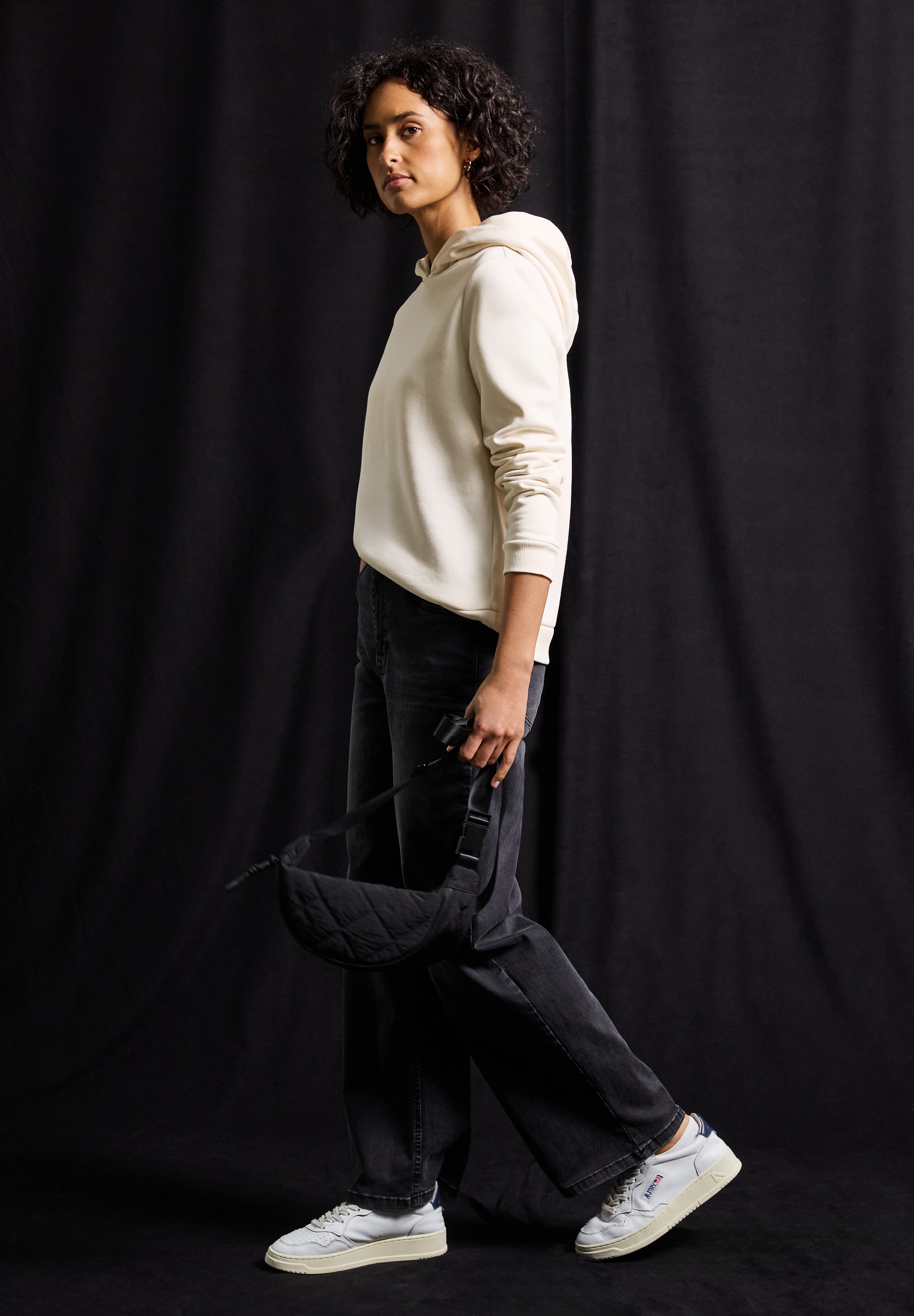 STREET ONE Sweatshirt , mit Kapuze
