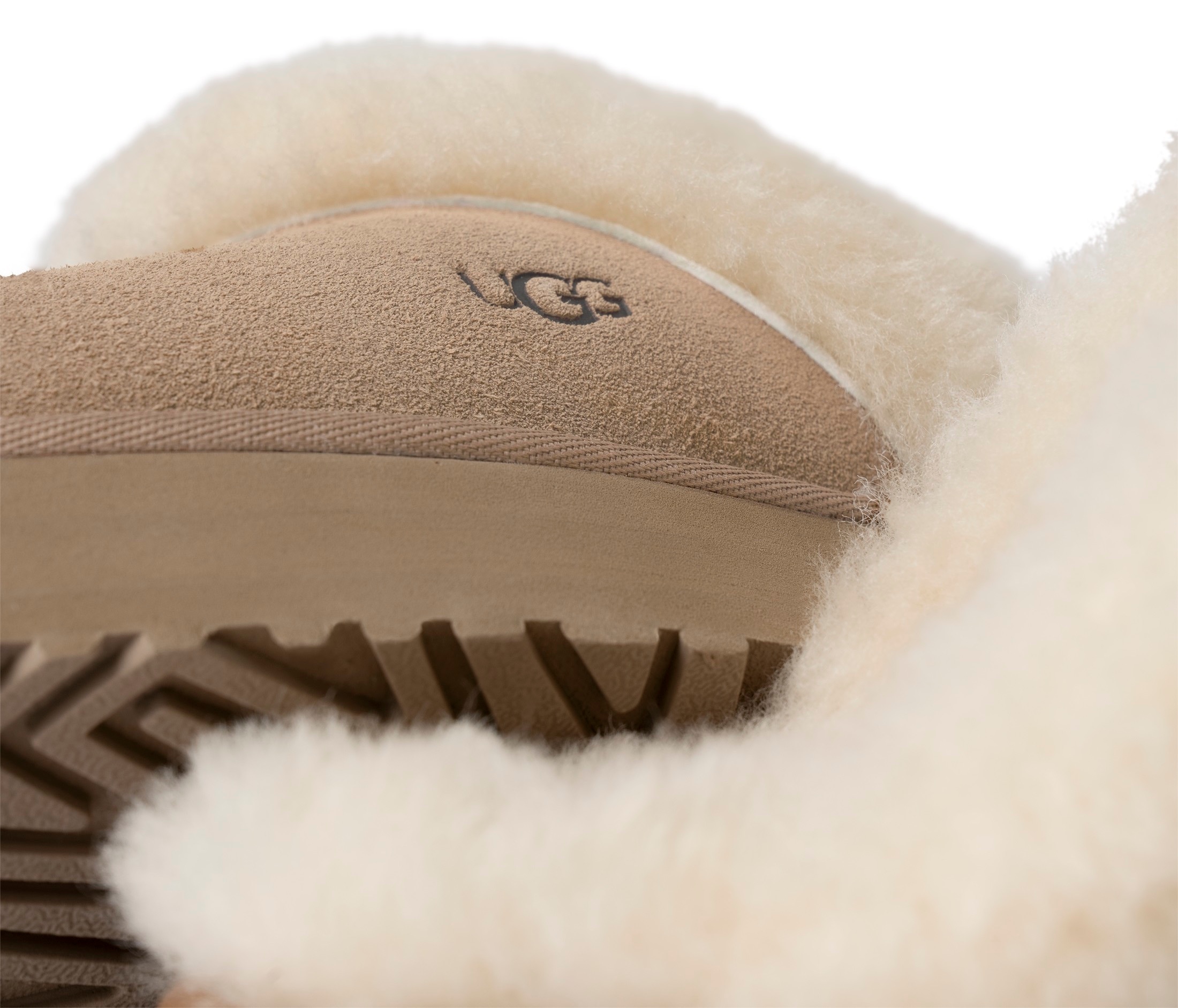 UGG Pantoffel »DISQUETTE«  Homeslippers, Hausschuh, Clog mit angesagtem Plateau