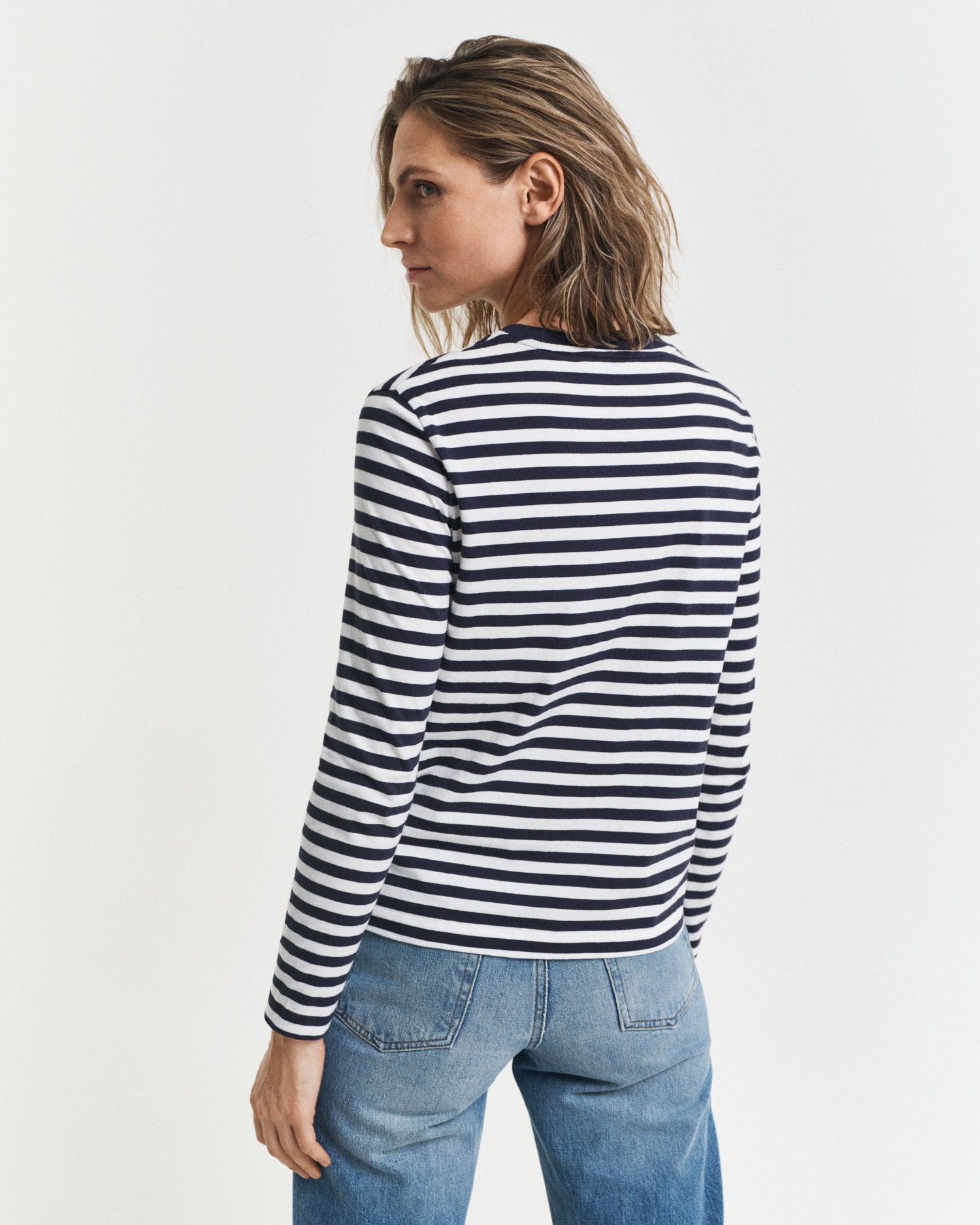 Gant Langarmshirt »REGULAR STRIPED SHIELD« Regular fit mit Rundhalsausschnitt