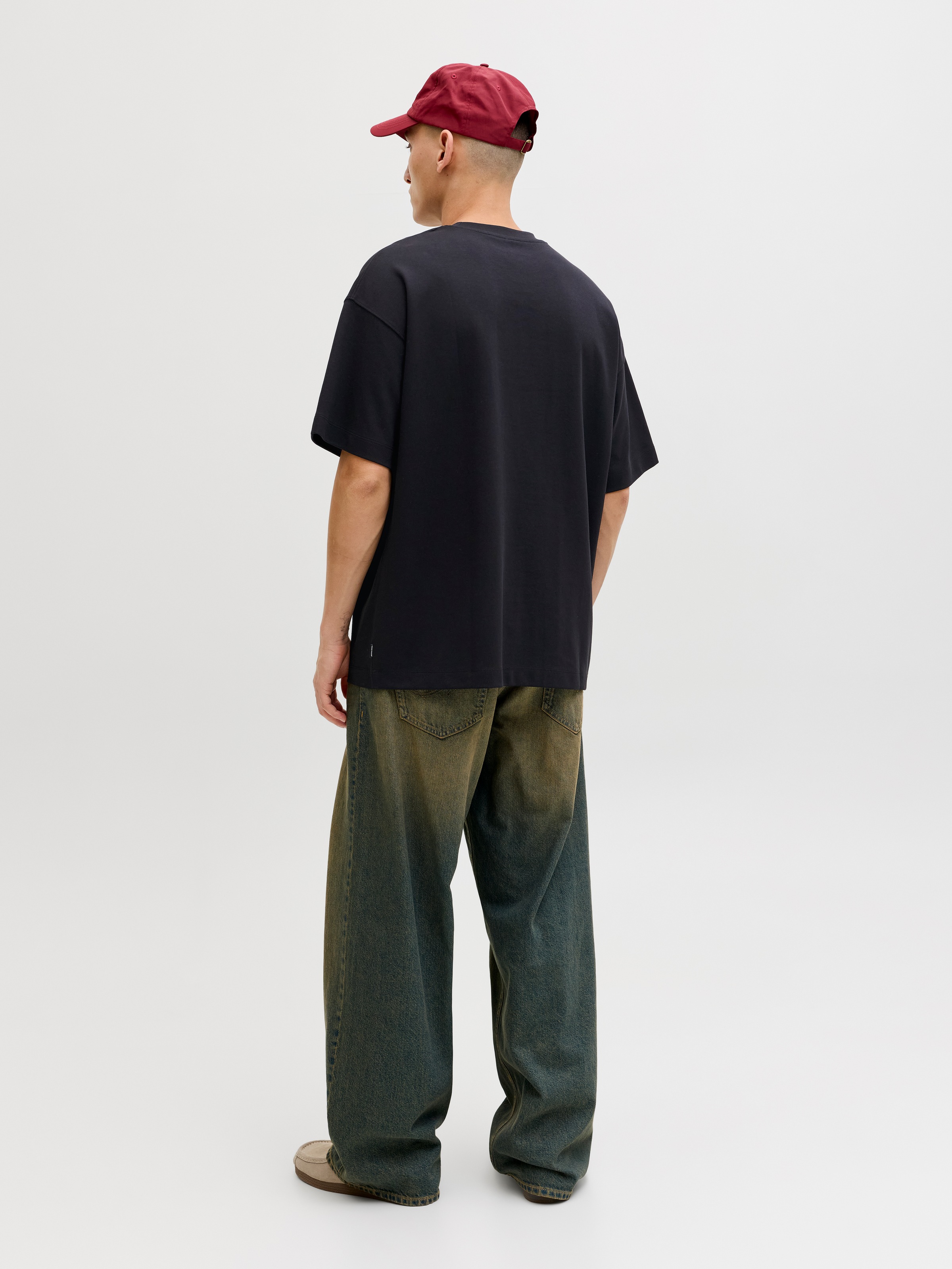 Jack & Jones T-Shirt »JJEBARRON TEE SS O-NECK NOOS« Baumwollmischung, loose fit