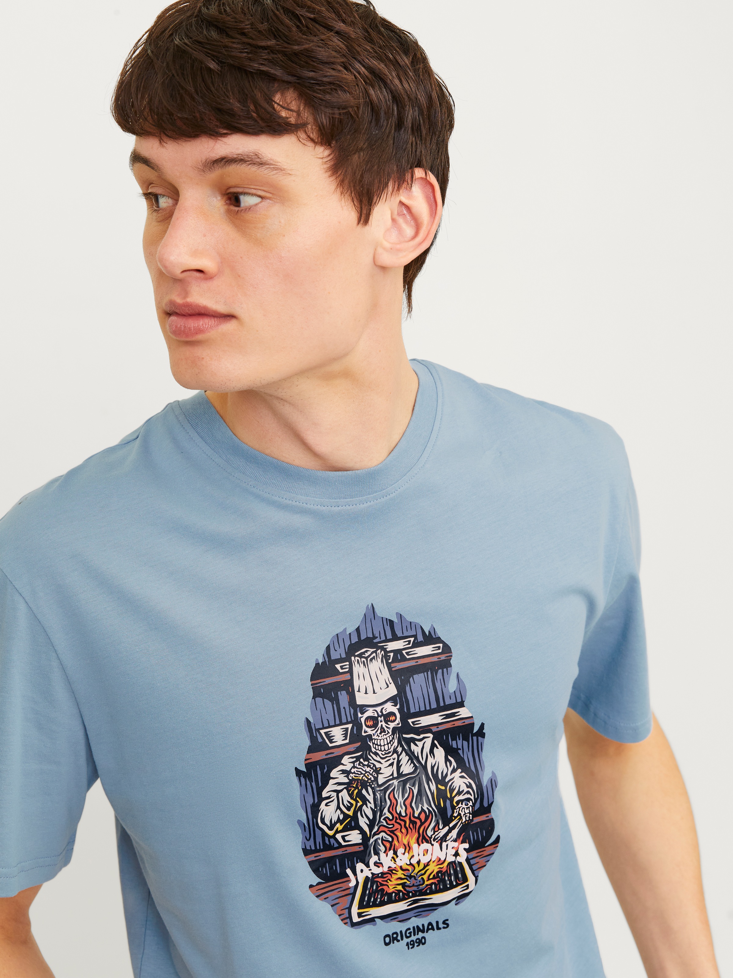 Jack & Jones Rundhalsshirt »JORSEVEN SKULL TEE SS CREW NECK SN«