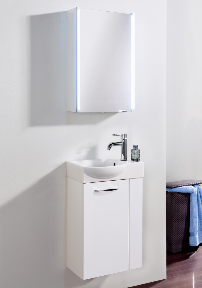 FACKELMANN Spiegelschrank »LED-LINE«, Badmöbel Breite 61 cm