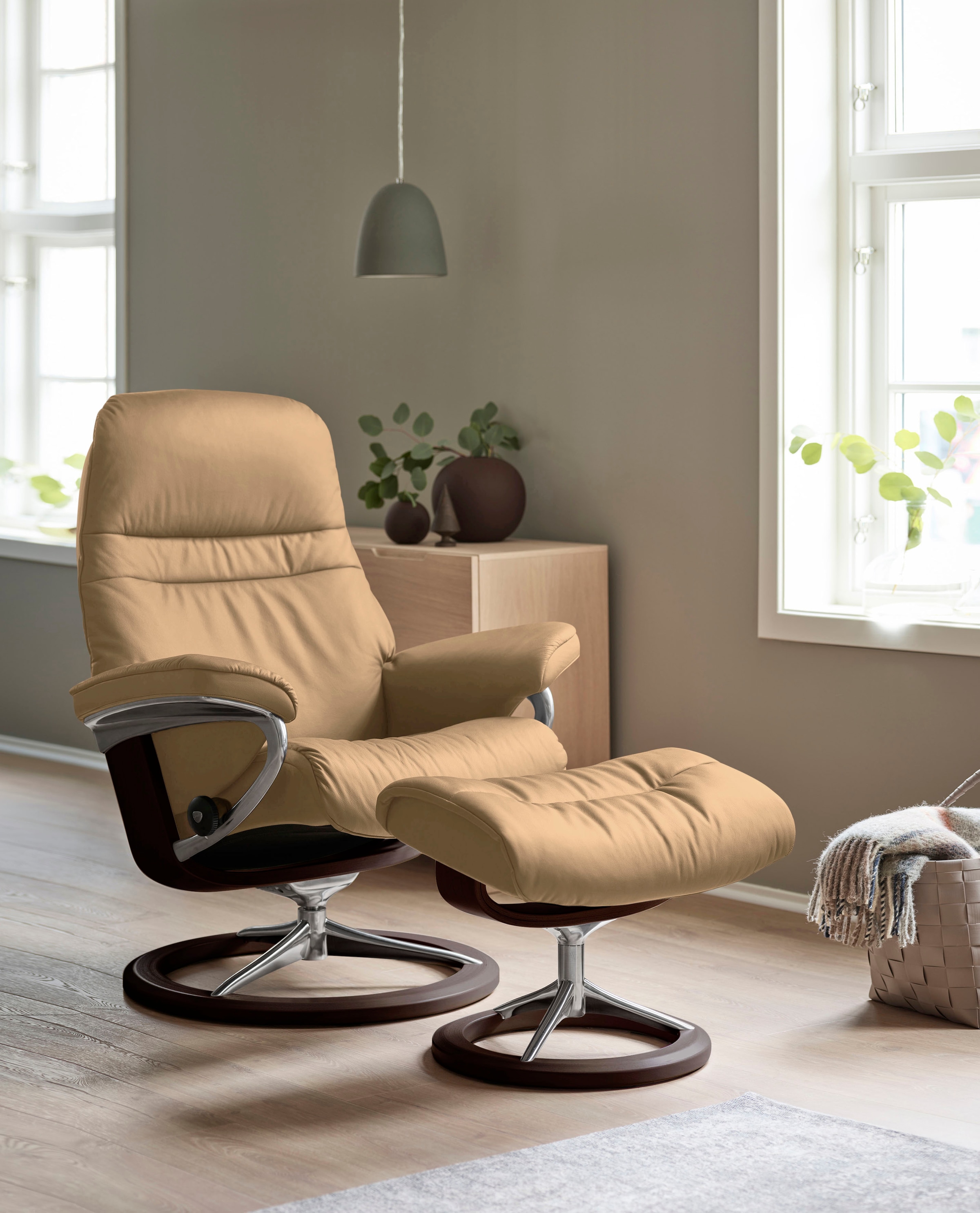 Stressless® Relaxsessel »Sunrise«, (Set, Relaxsessel mit Hocker), mit Signature Base, Größe L, Gestell Braun