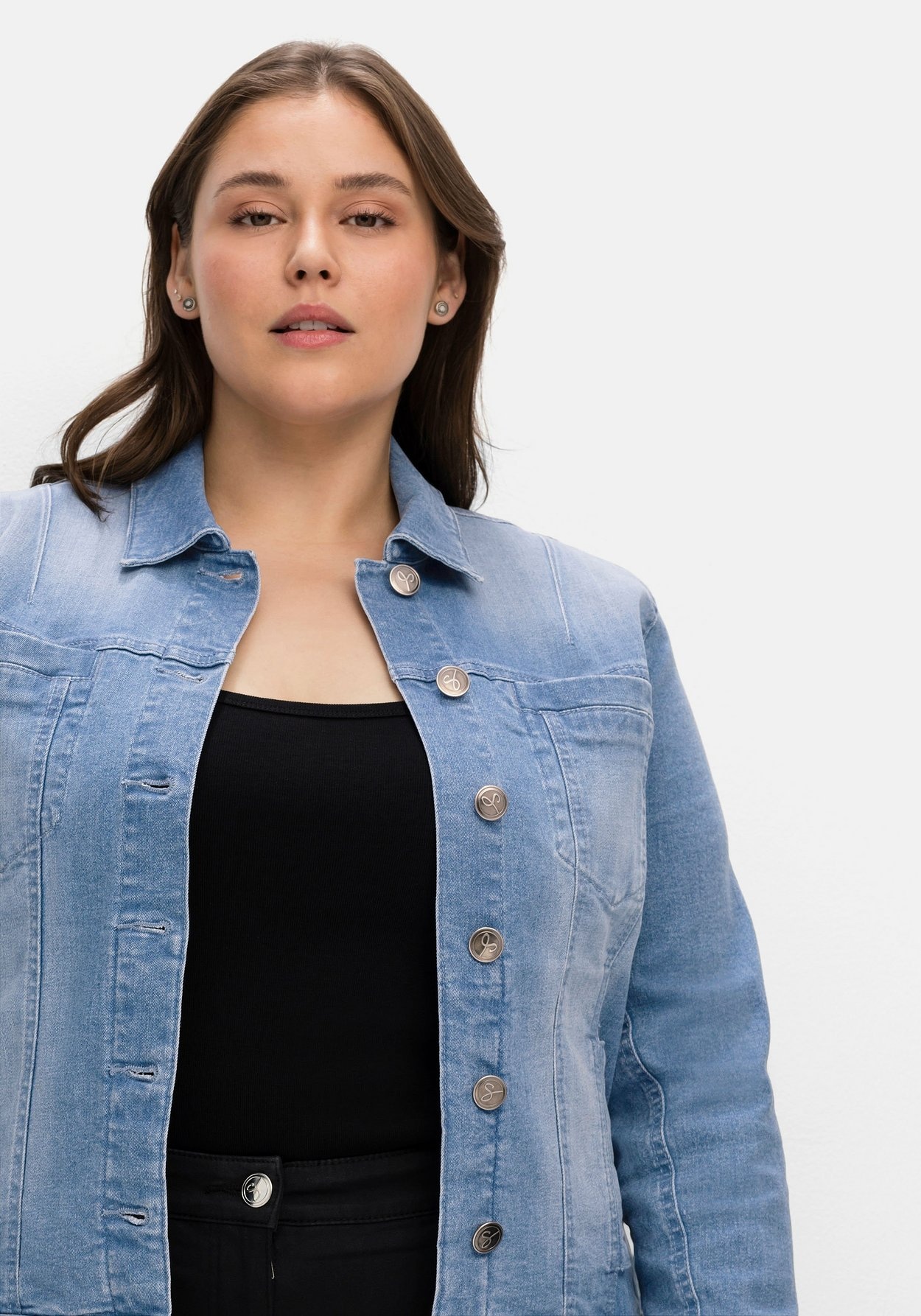 Sheego Jeansjacke »Jeansjacke in modisch kurzer Form«, ohne Kapuze, in modisch kurzer Form