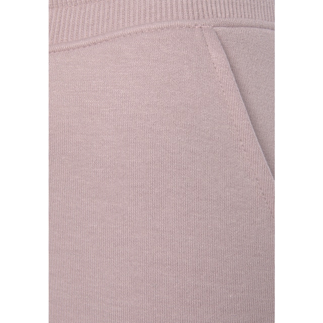Bench. Loungewear Shorts, mit Logodruck und Stickerei bei OTTOversand
