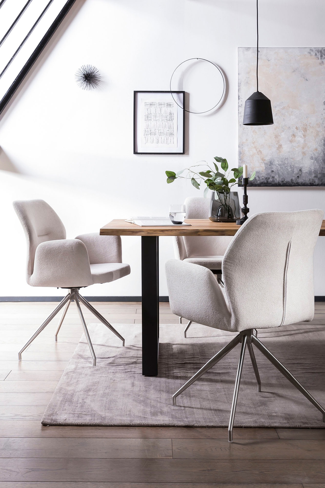 SalesFever Esszimmerstuhl »Taormina Armlehnstuhl, Gestell Edelstahl silber«, 1 St., Strukturstoff, Esszimmersessel, 180° Drehfunktion, Gestell aus rostfreiem Edelstahl