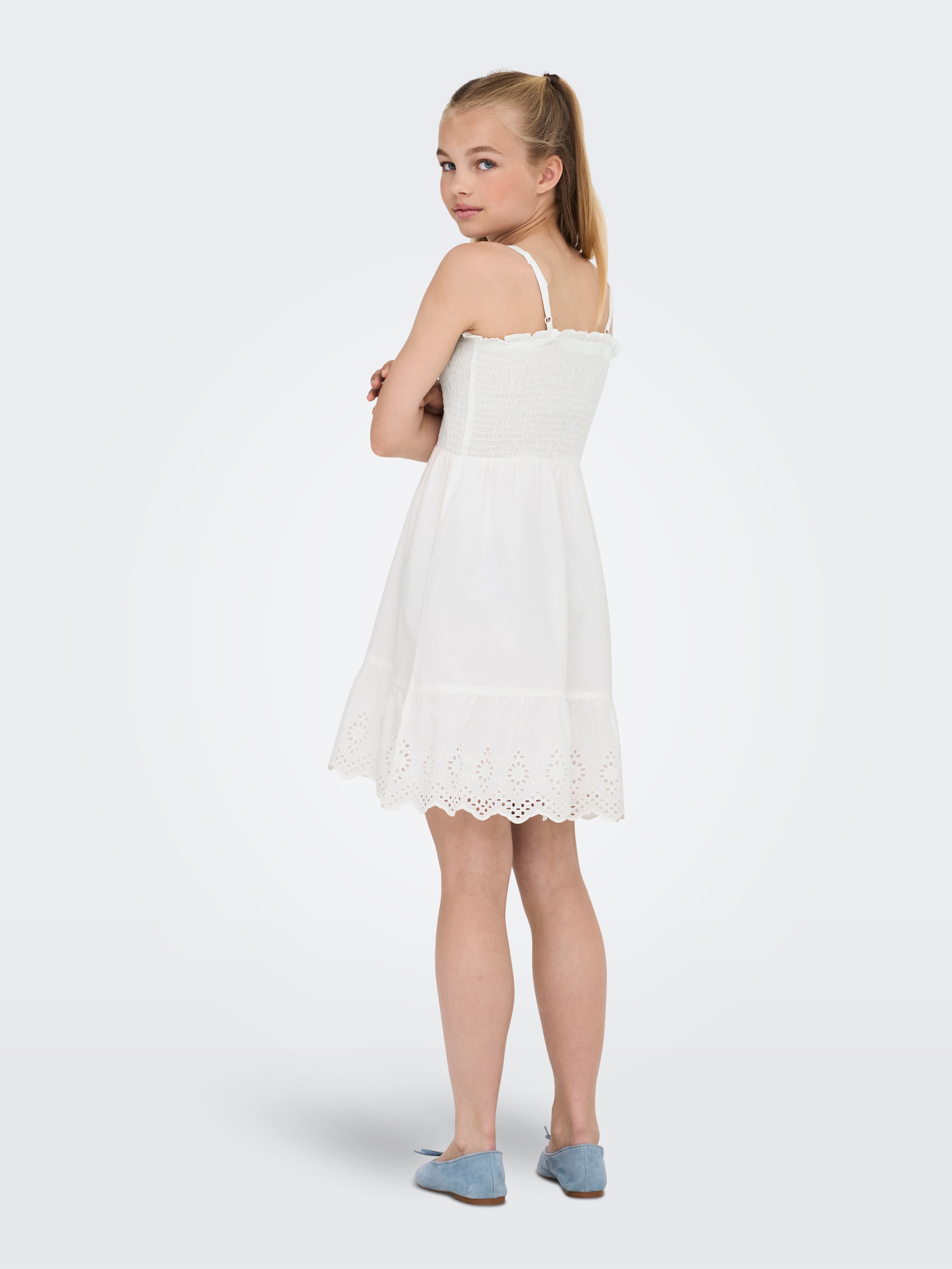 KIDS ONLY Trägerkleid »KOGLOU LIFE EMB SMOCK DRESS WVN«