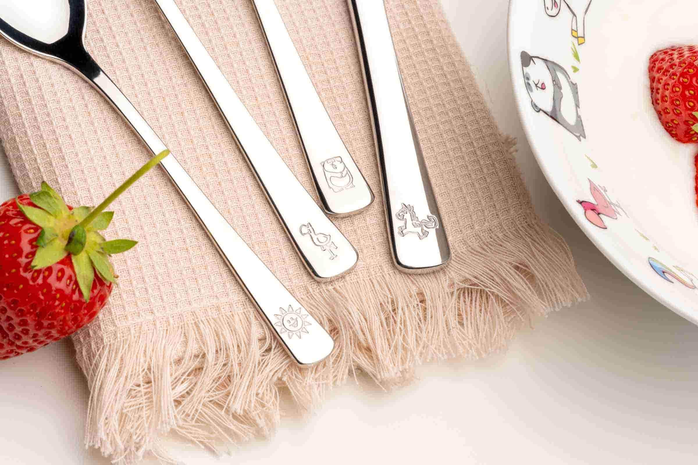 LEONARDO Kinderbesteck »Kinderbesteck Bambini 4er Set silber« Ideal für den Alltag, spülmaschinengeeignet,