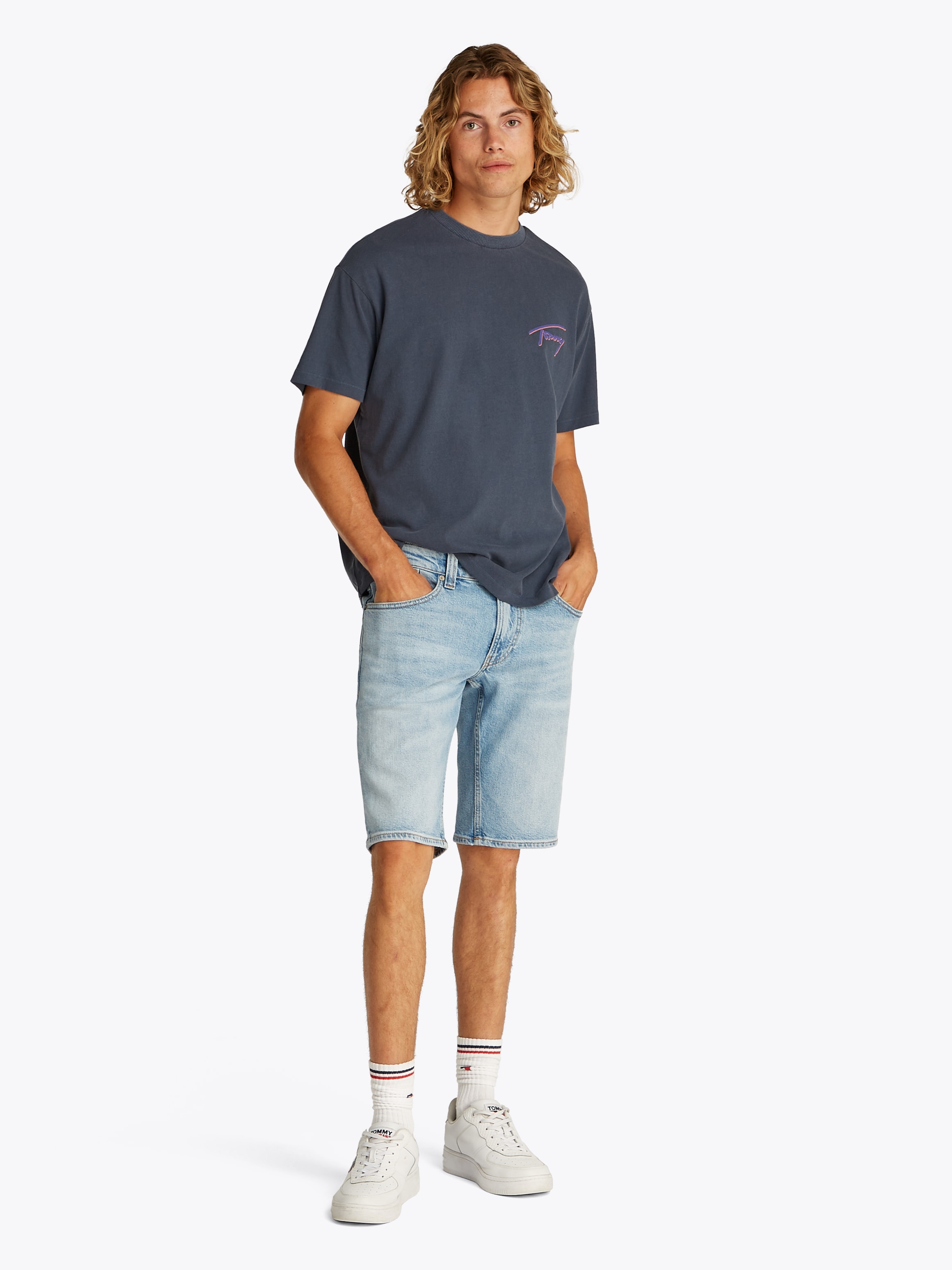 Tommy Jeans T-Shirt »TJM RLX FADED GRAPHIC TEE EXT«, mit großem Rückendruck