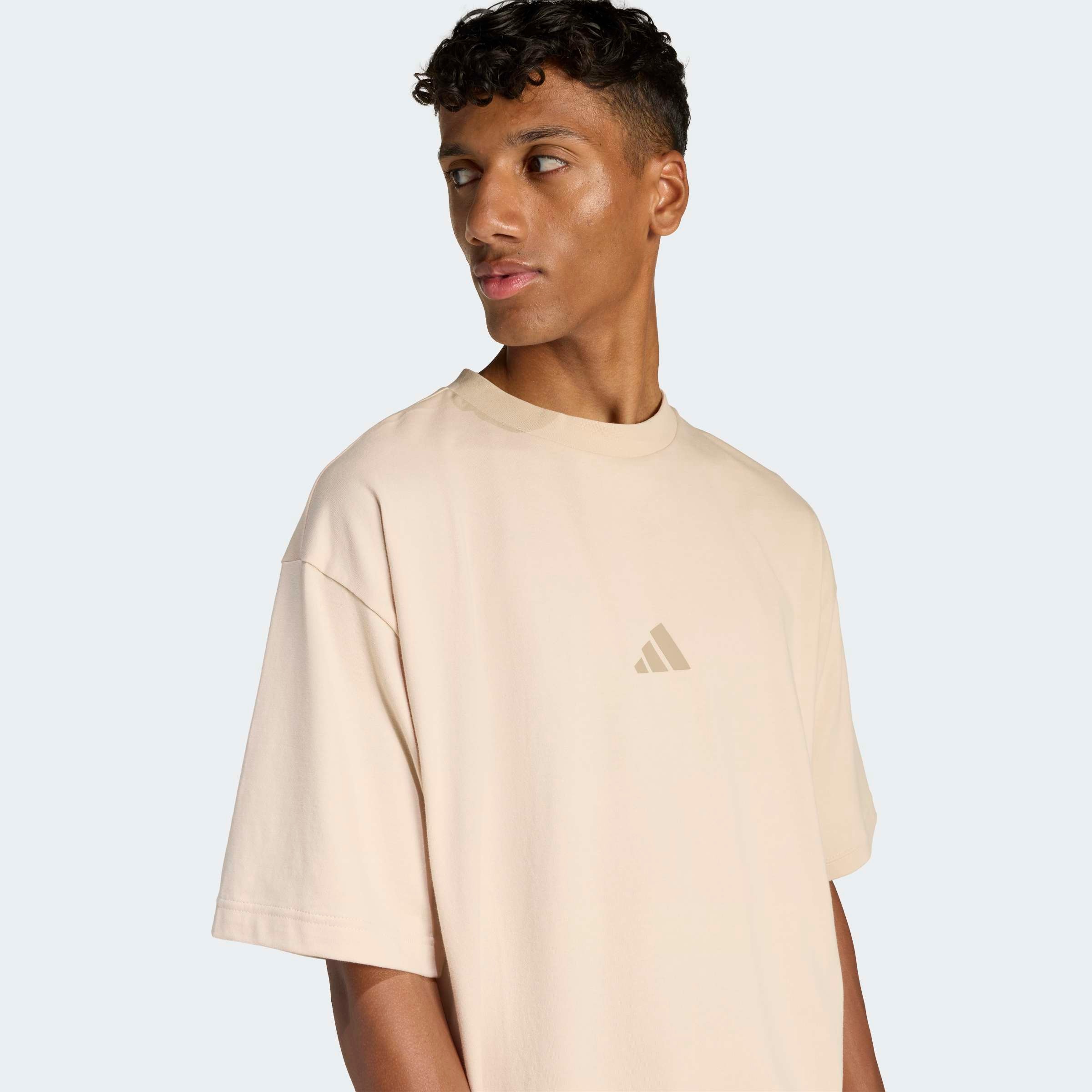 adidas Sportswear T-Shirt »FUTURE ICONS SMALL LOGO« sportlicher Stil, Kurzarm, mit kleinem 3-Streifen Logo