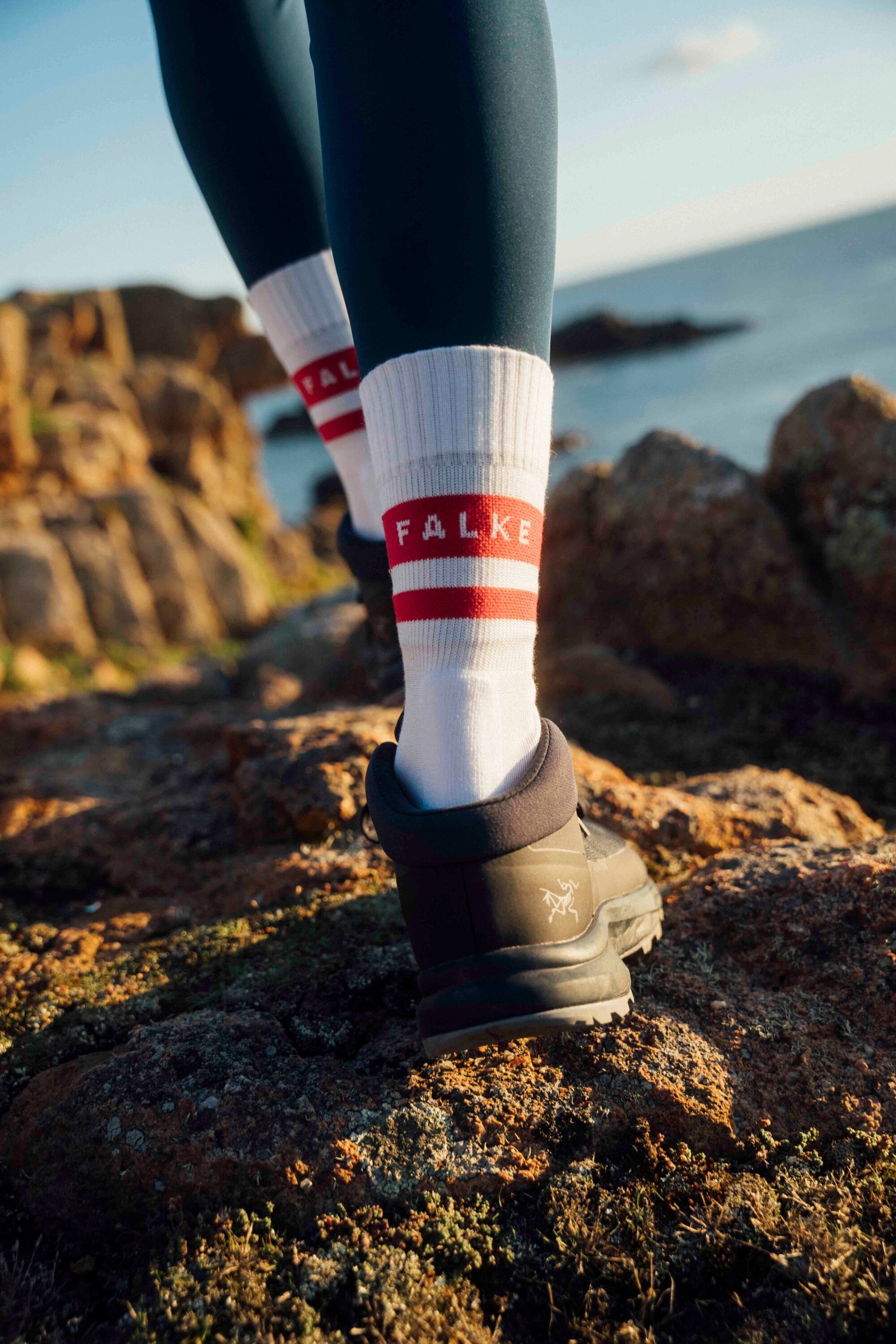 FALKE Socken »TK2 Explore Cool« 1 Paar tlg.