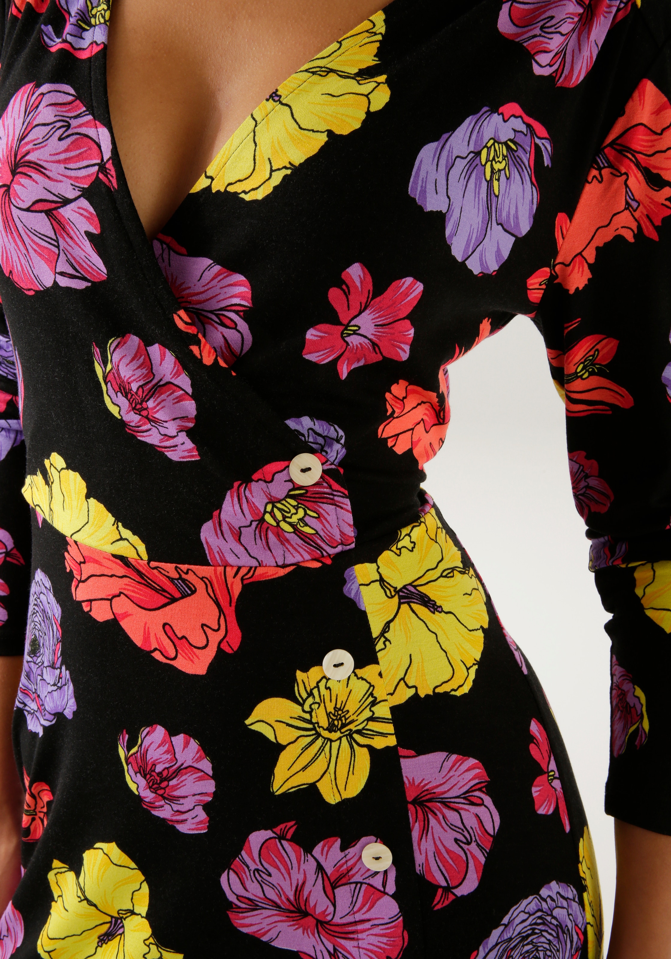 Aniston CASUAL Jerseykleid, mit farbenfrohen Blüten bedruckt