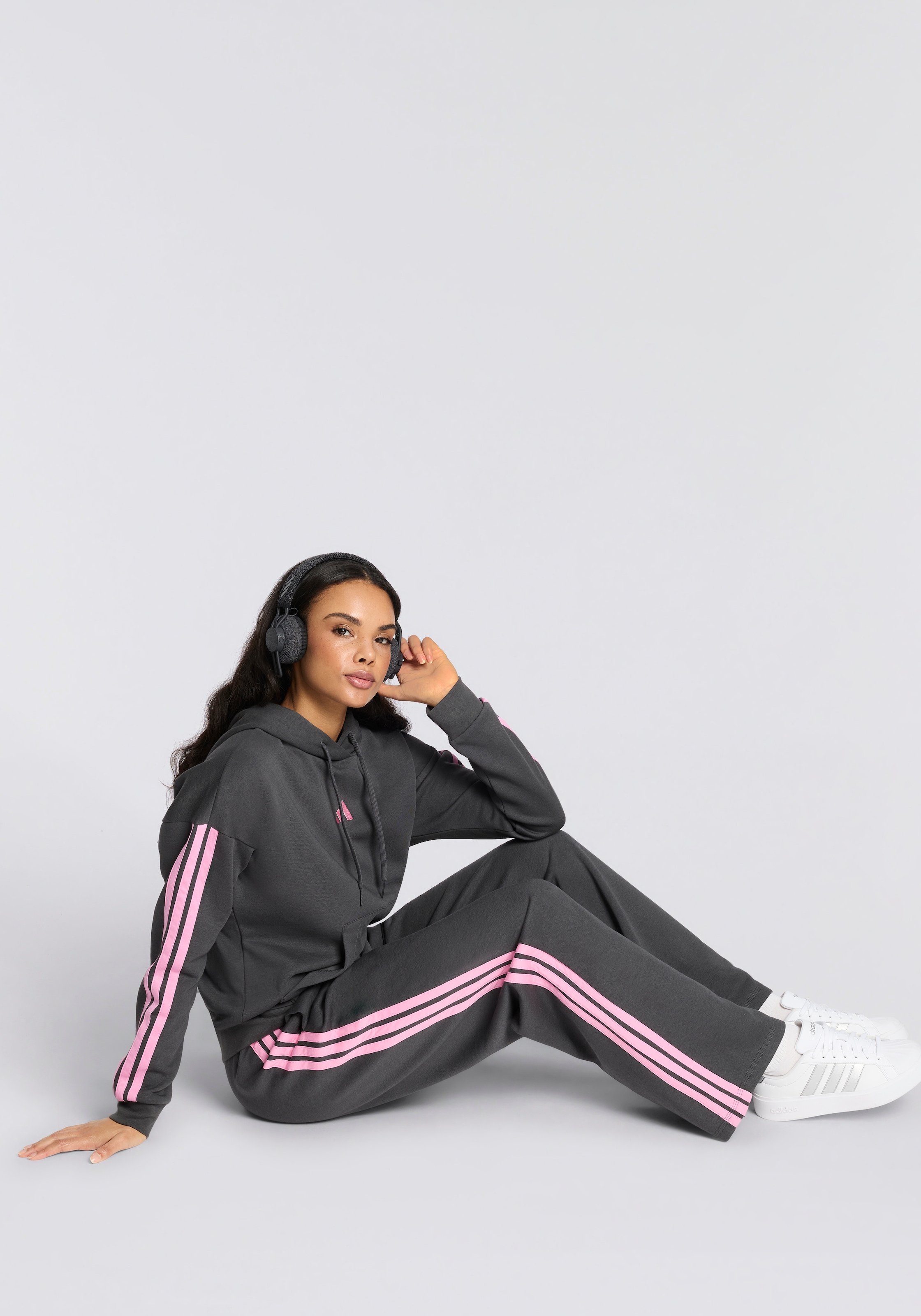 adidas Sportswear Kapuzensweatshirt »ESSENTIALS 3-STREIFEN FLEECE HOODIE«
