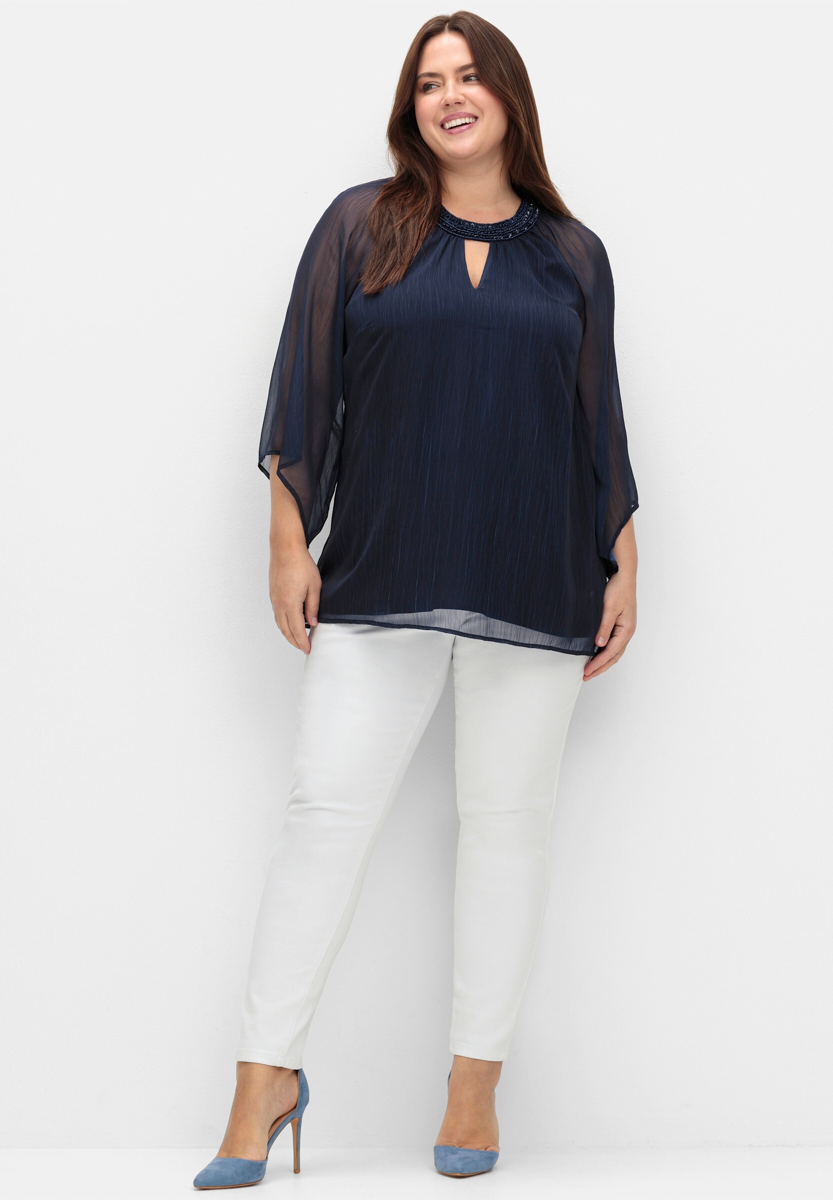 Sheego Longbluse »Tunika Tunika mit Schmuckausschnitt«