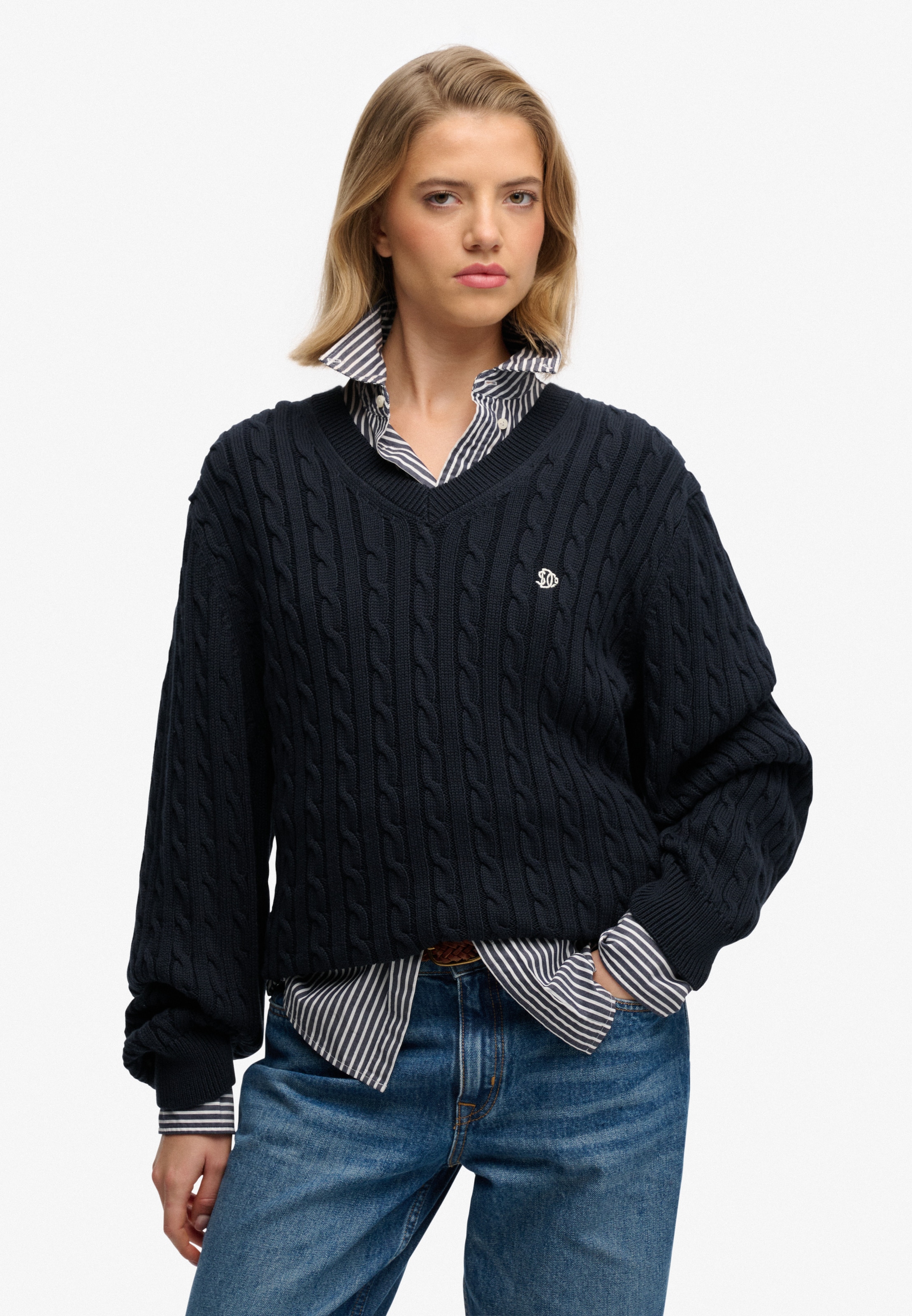 Superdry V-Ausschnitt-Pullover »OVERSIZED CABLE V NECK JUMPER« Baumwolle, oversized Fit