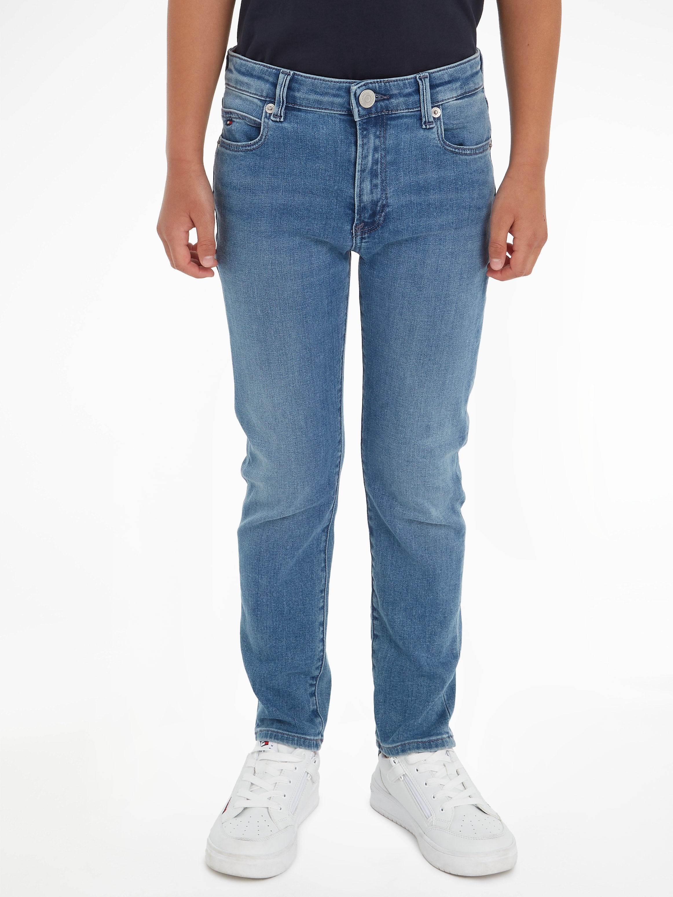 Straight-Jeans »MODERN STRAIGHT«, mit Logostickereien