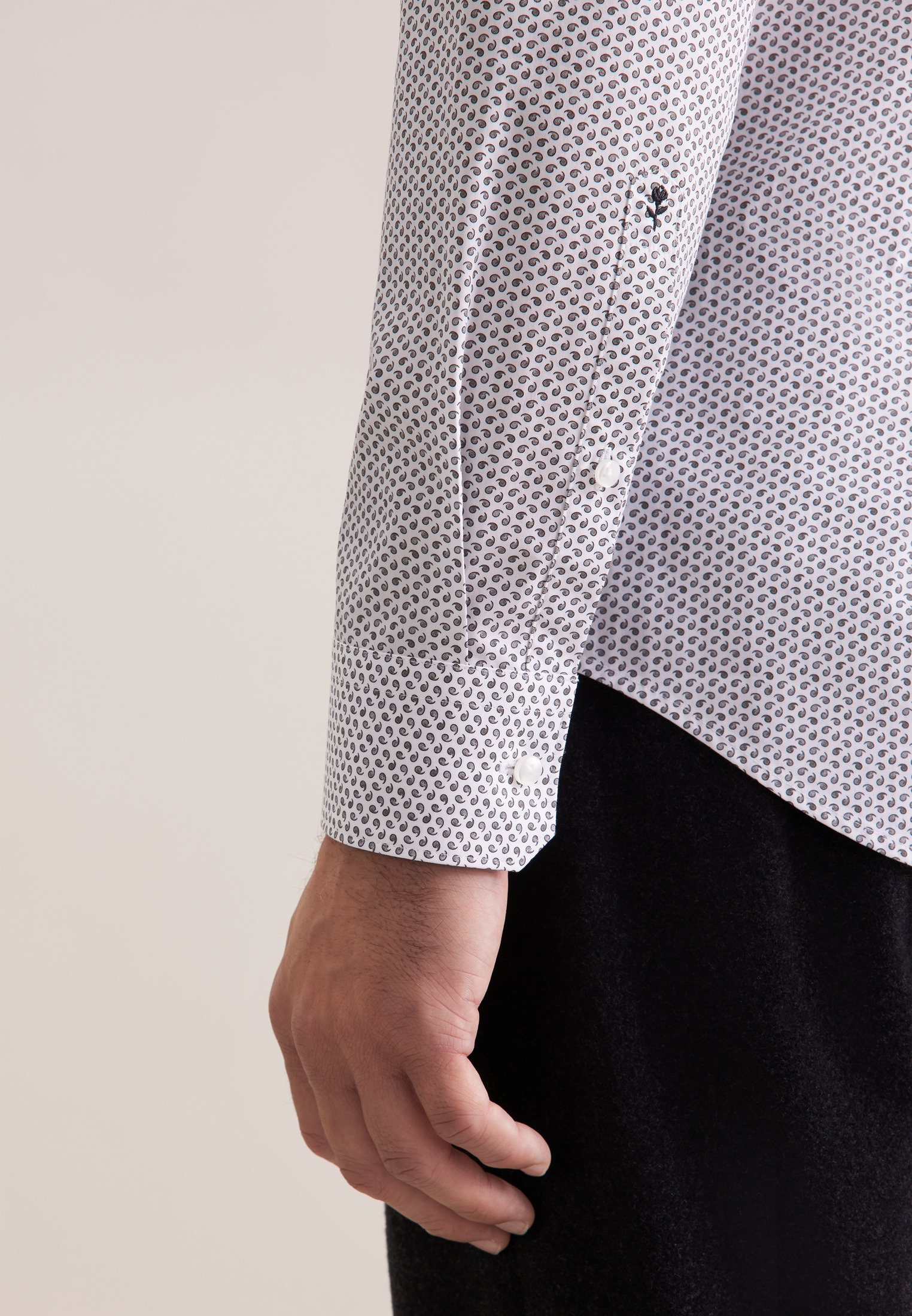 seidensticker Businesshemd »Schwarze Rose« X-Slim 1/1 Kentkragen Kettendruck