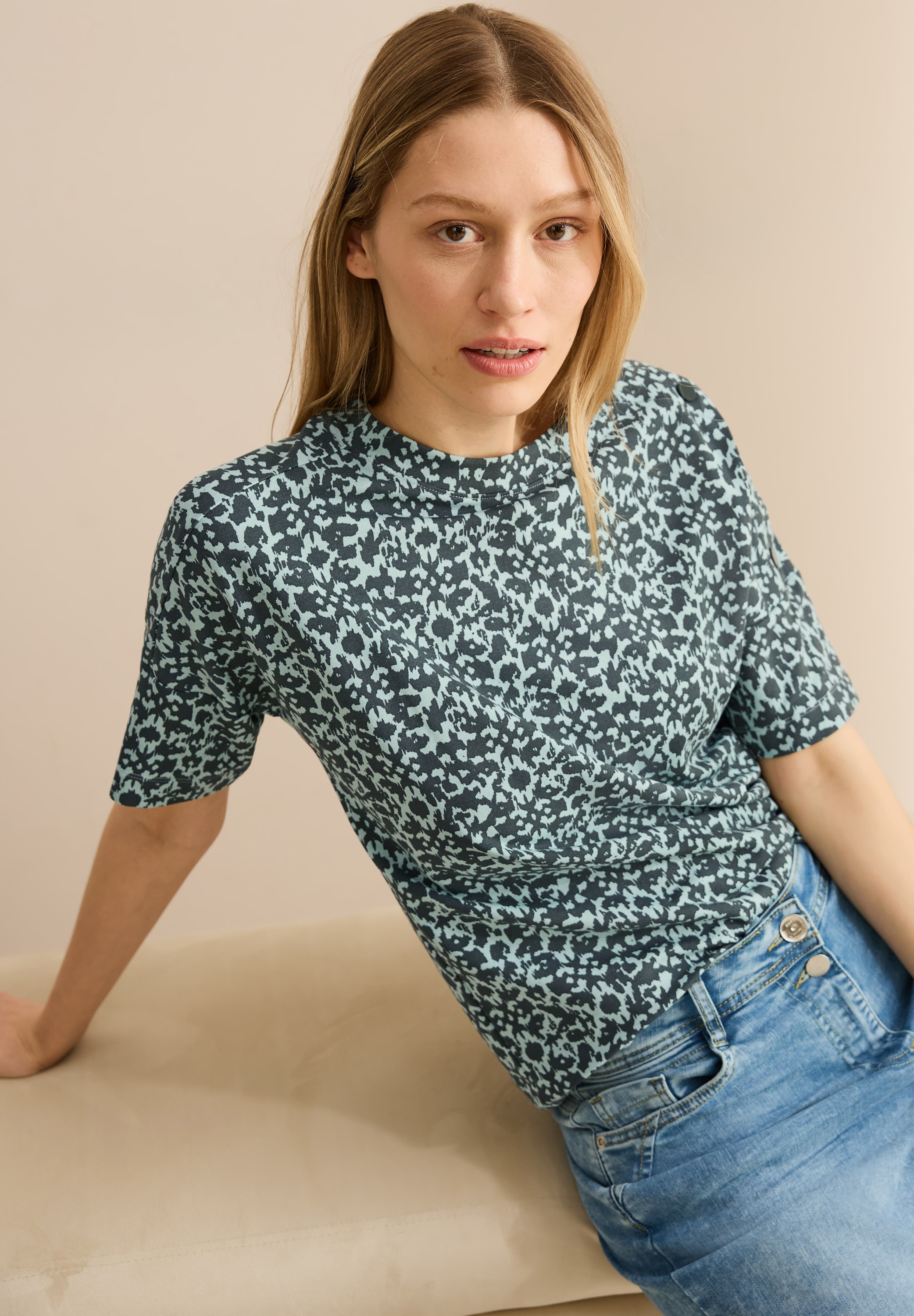 Cecil Print-Shirt, mit Minimalprint und Knopfdetail
