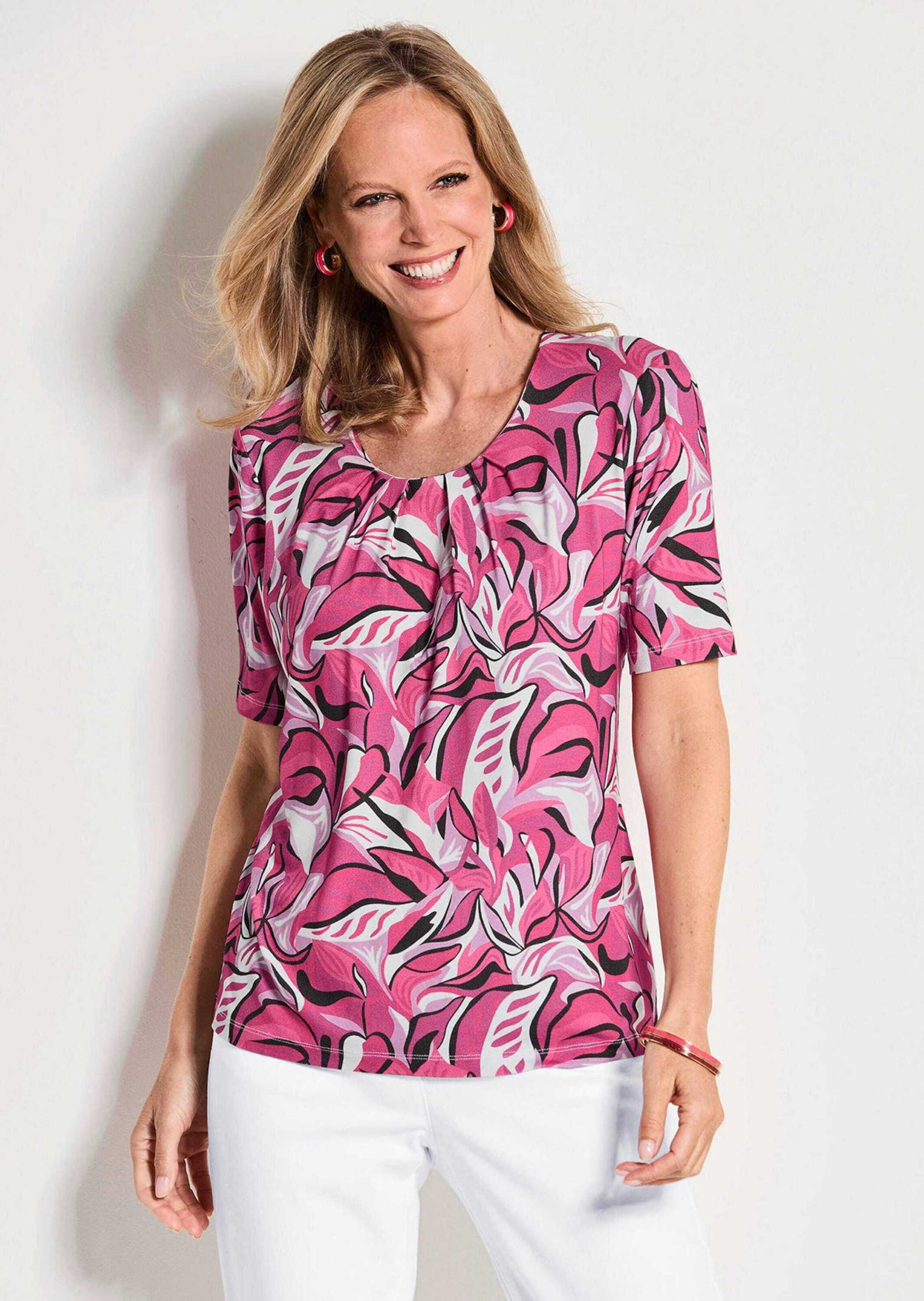 GOLDNER Kurzarmshirt »Kurzgröße Cityshirt mit Blätter-Motiv« dekorative Falten am Ausschnitt