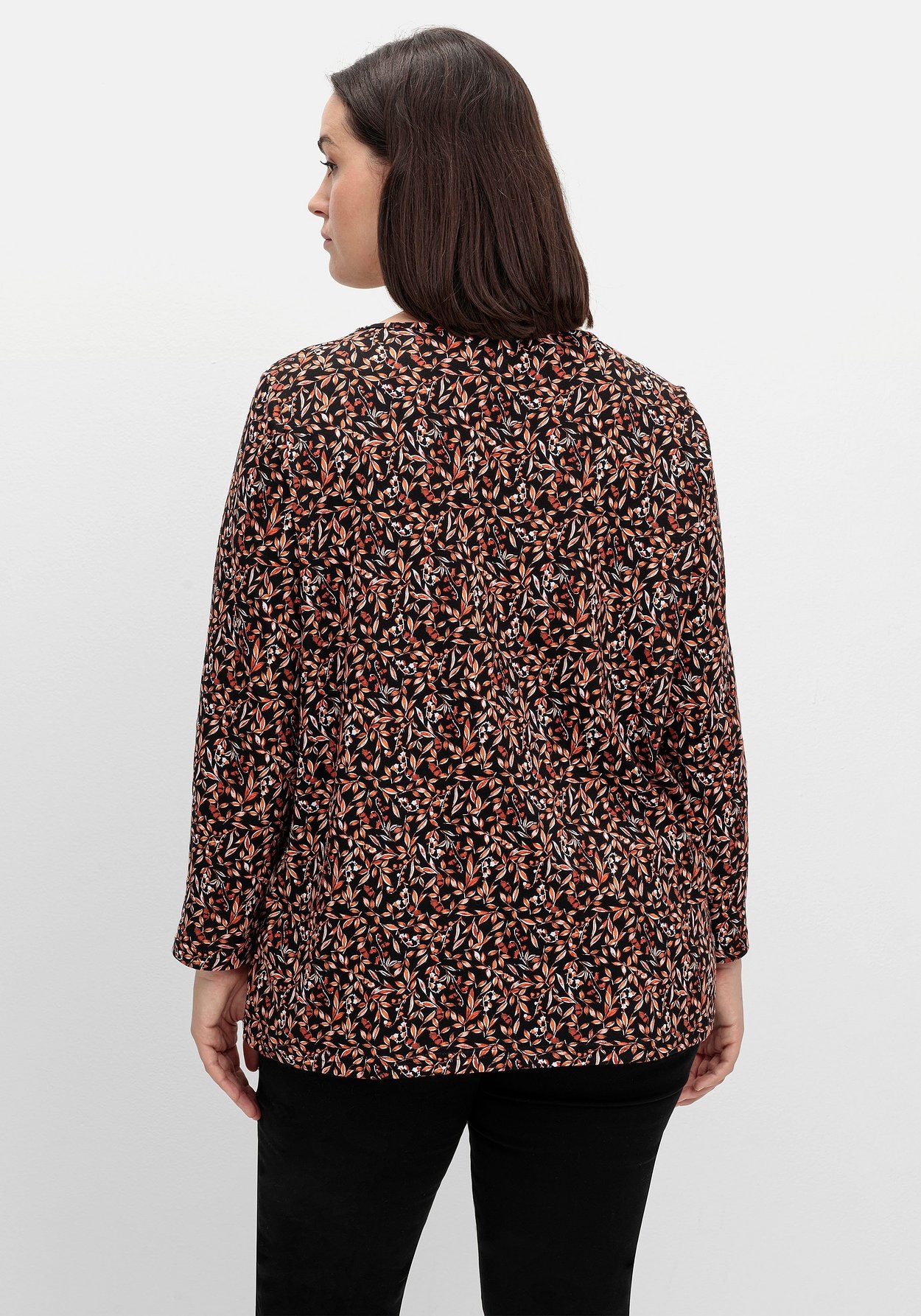 Sheego Langarmshirt »Langarmshirt aus Baumwolljersey mit Minimalprint«, aus Baumwolljersey mit Minimalprint