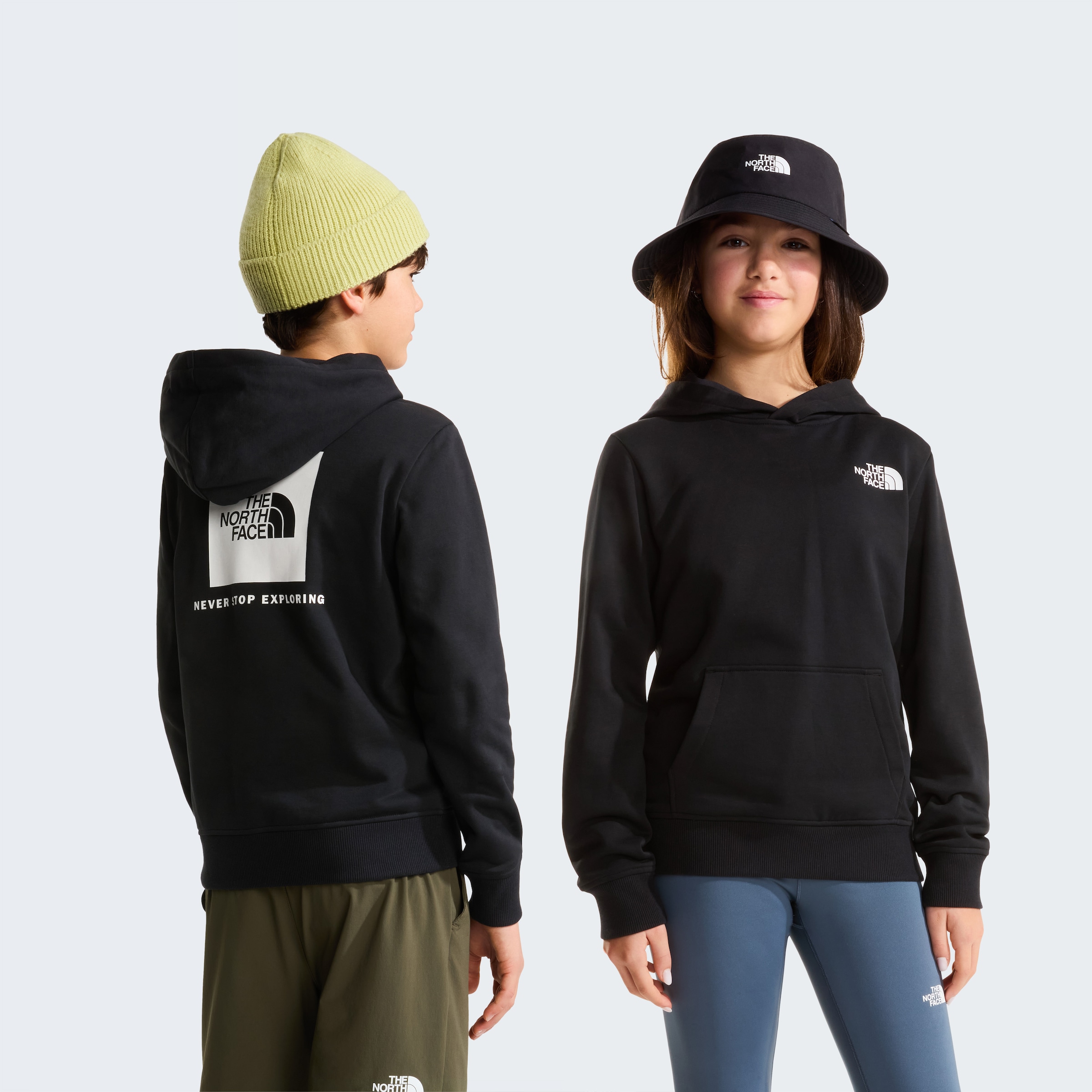 The North Face Kapuzensweatshirt »TEEN BOX NSE REGULAR HOODIE«, mit Logos auf Vorder- und Rückseite, aus Baumwolle, mit Rippbündchen
