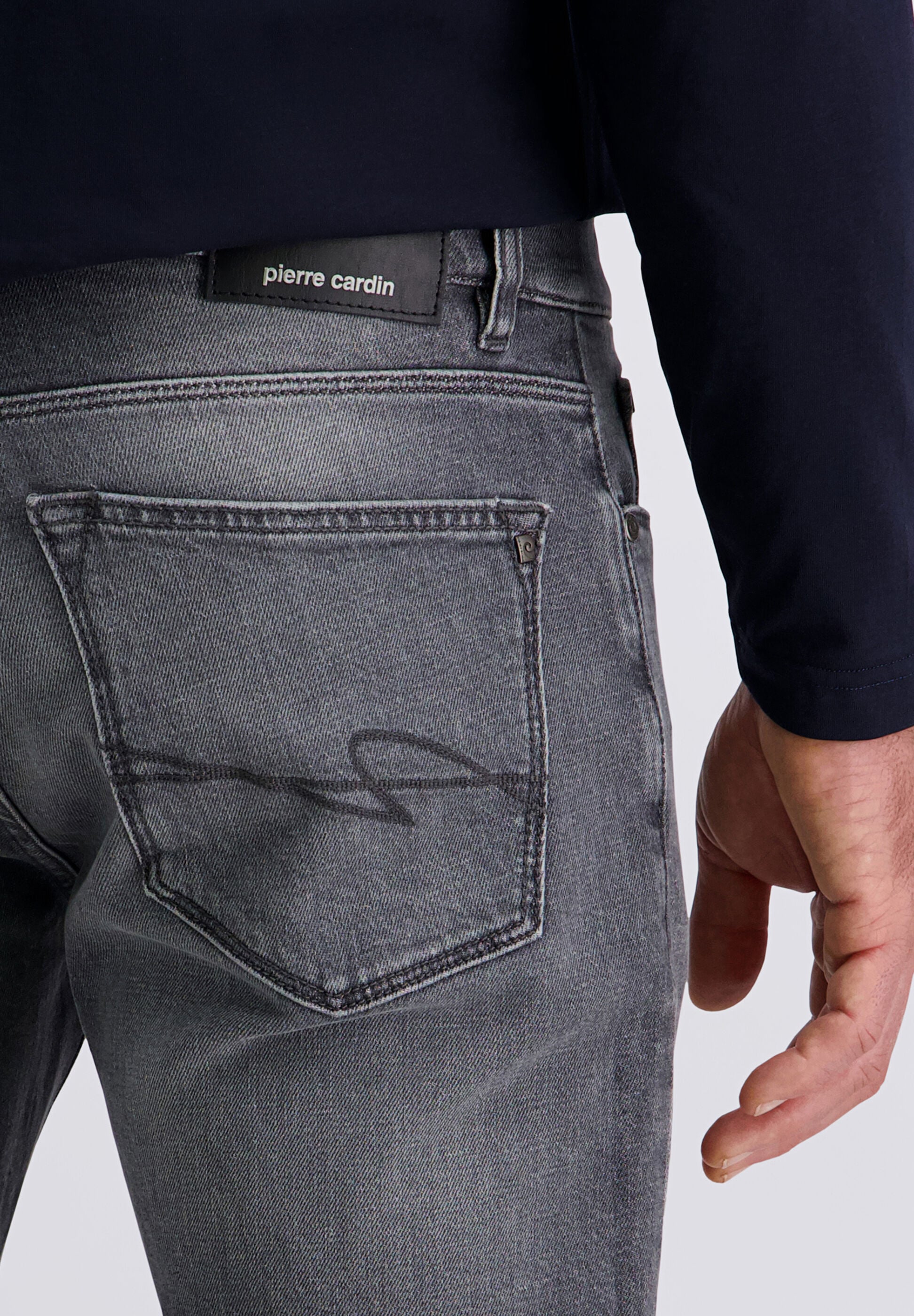 Pierre Cardin Tapered-fit-Jeans »Lyon« mit schmaler Passform