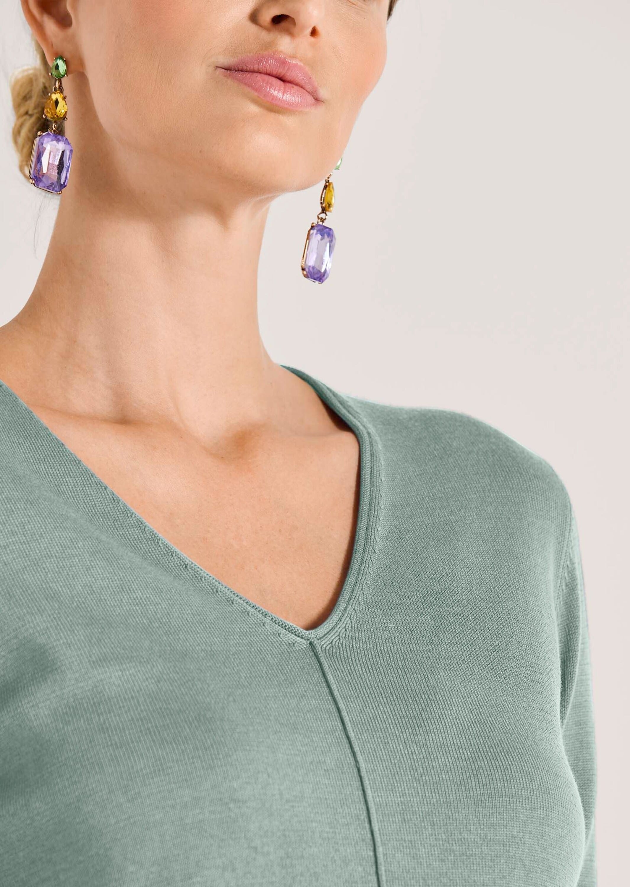 MADELEINE Longpullover »Strickpullover Schlichter Baumwollpullover mit V-Ausschnitt«