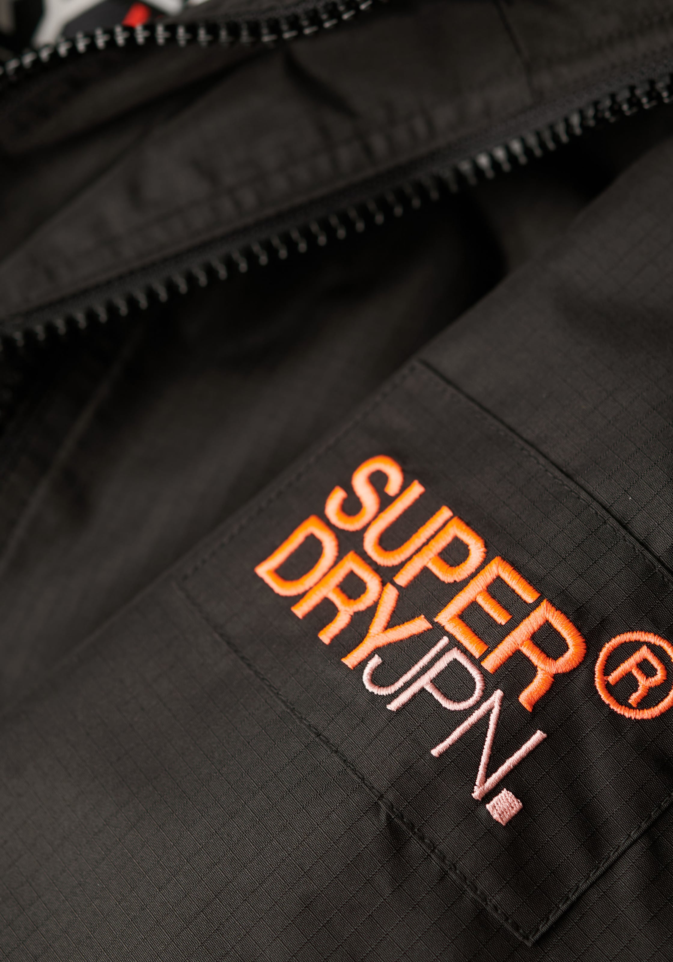 Superdry Outdoorjacke »HOODED MTN WINDBREAKER JACKET«, mit Kapuze