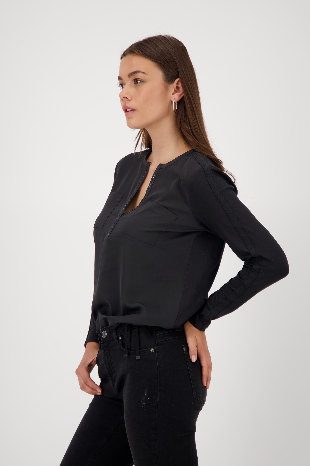 Monari Schlupfbluse »Schluse Basic Schmuck« mit aufgesetzten Taschen