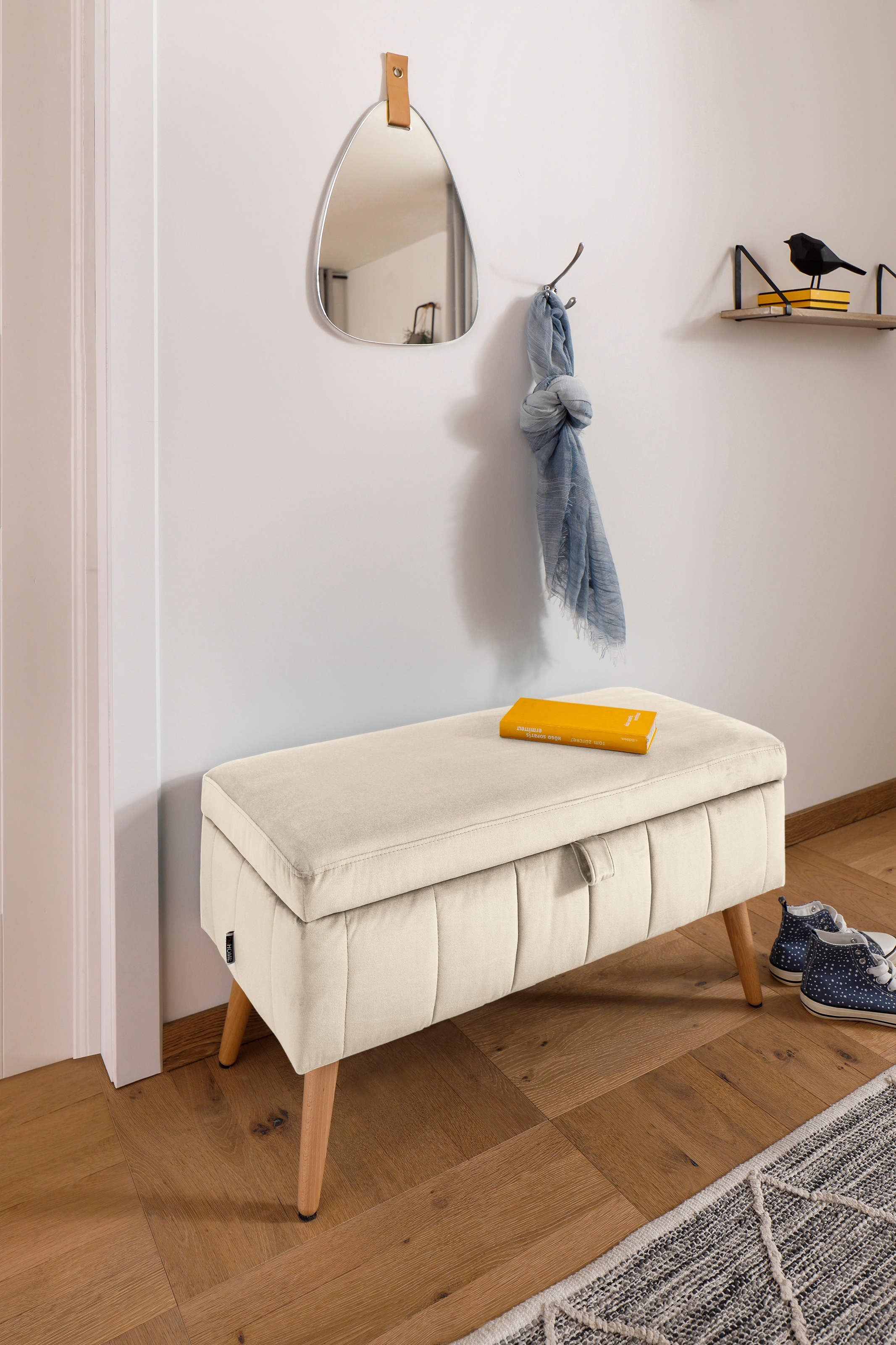 INOSIGN Truhenbank »AMIRA Sitzbank mit Stauraum, Maße B/T/H: 81/36/43 cm«, mit Staufach, in 3 Bezugsqualitäten mit feiner Steppung