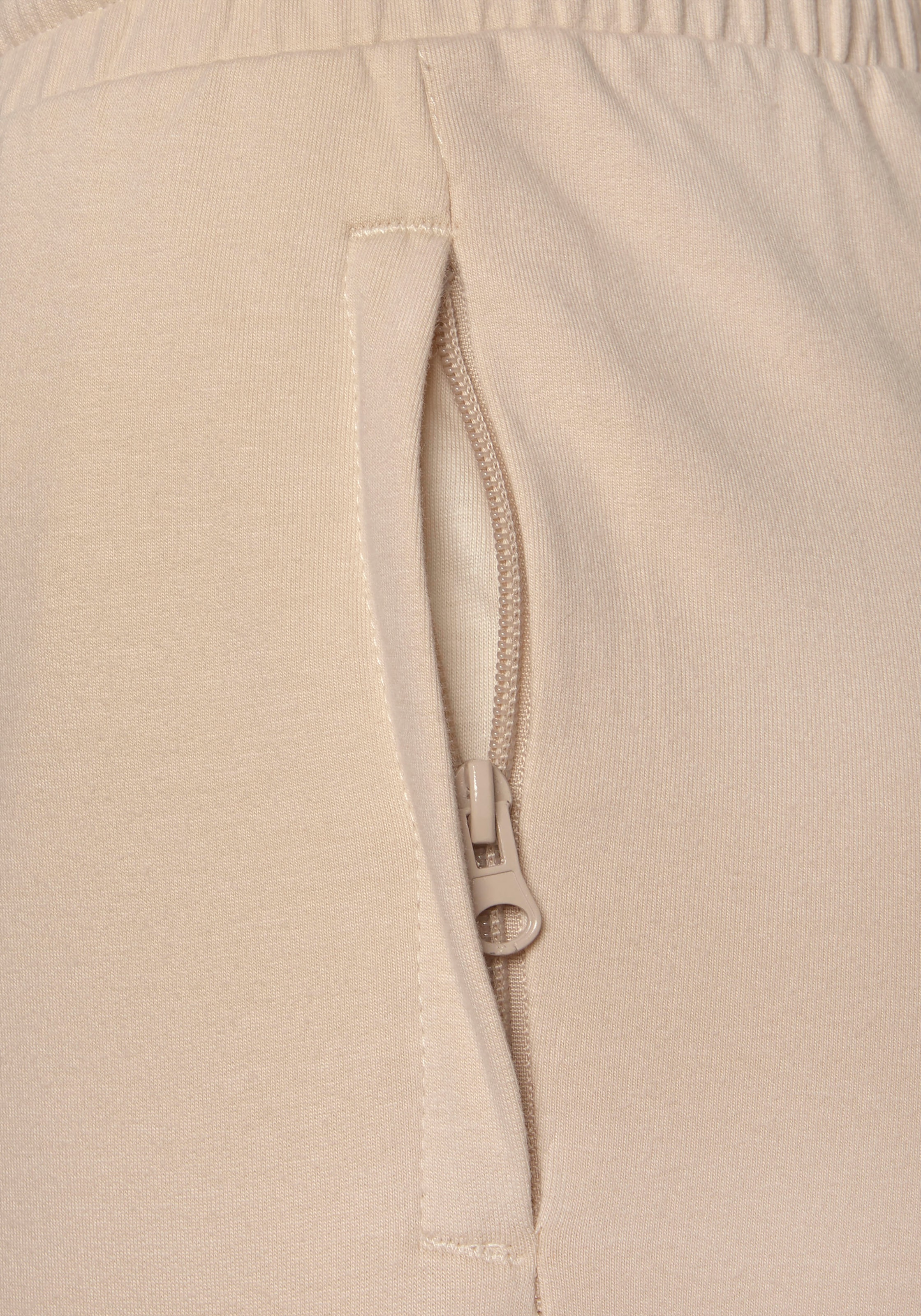 Bench. Loungewear Homewearhose, mit Reißverschluss Taschen, Loungeanzug