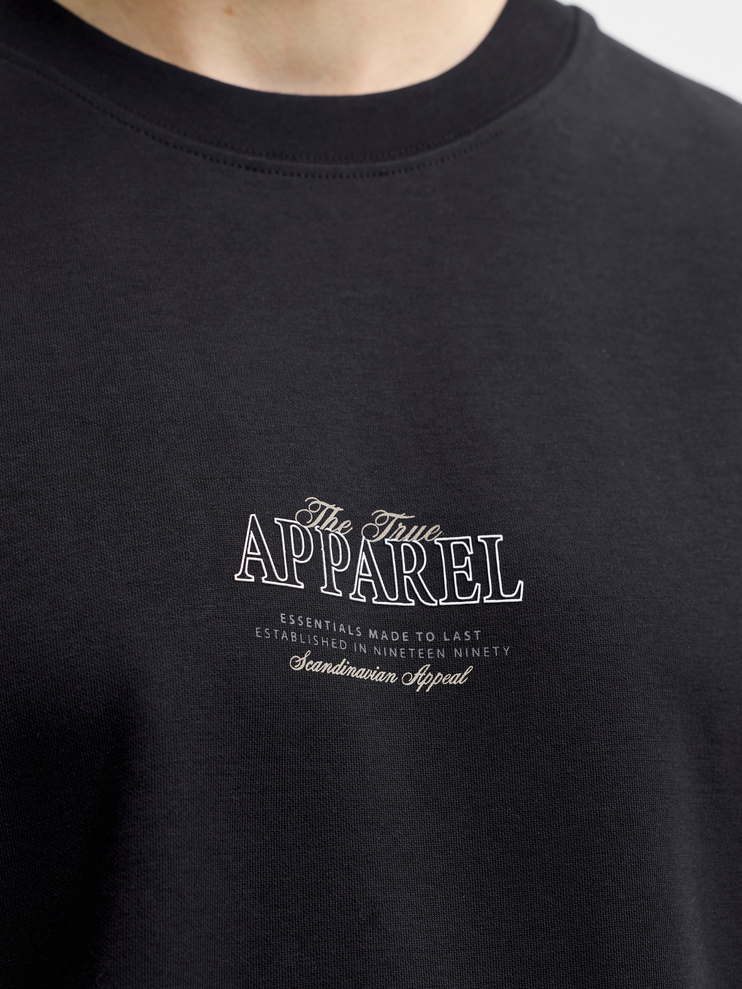 Jack & Jones T-Shirt »JJEBARRON STUDIO TEE SS O-NECK SN« Baumwollmischung, loose fit