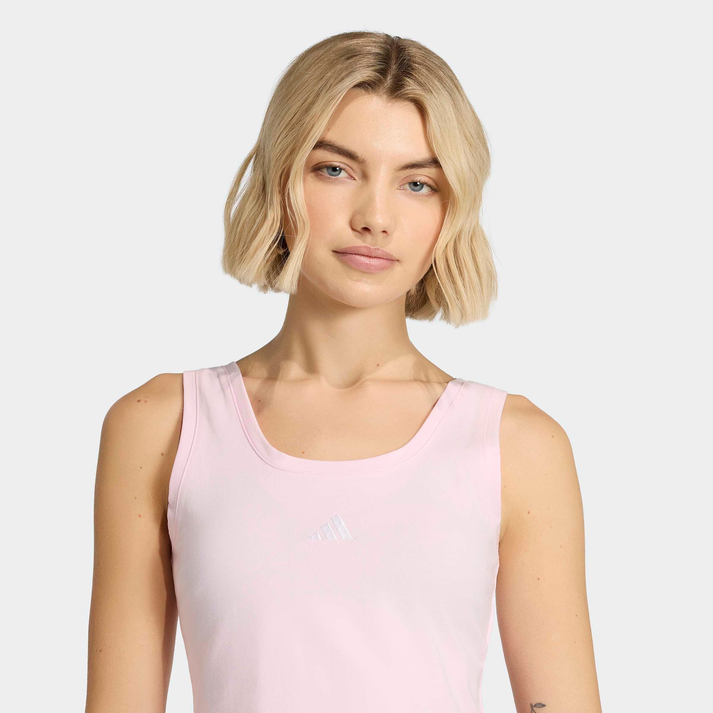 adidas Sportswear Tanktop »W SL SJ TK« schmale Passform, leichtes und luftiges Design
