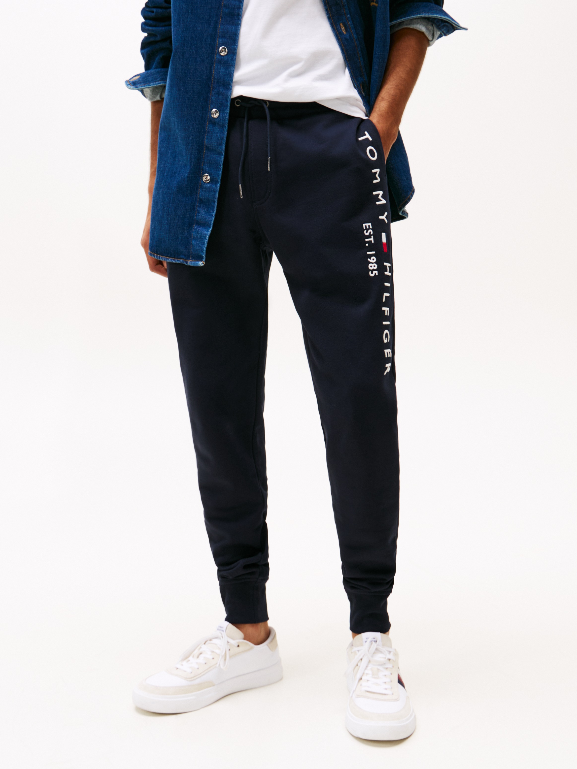 Tommy Hilfiger Sweathose »BASIC BRANDED SWEATPANTS«, mit großem Tommy Hilfiger Schriftzug