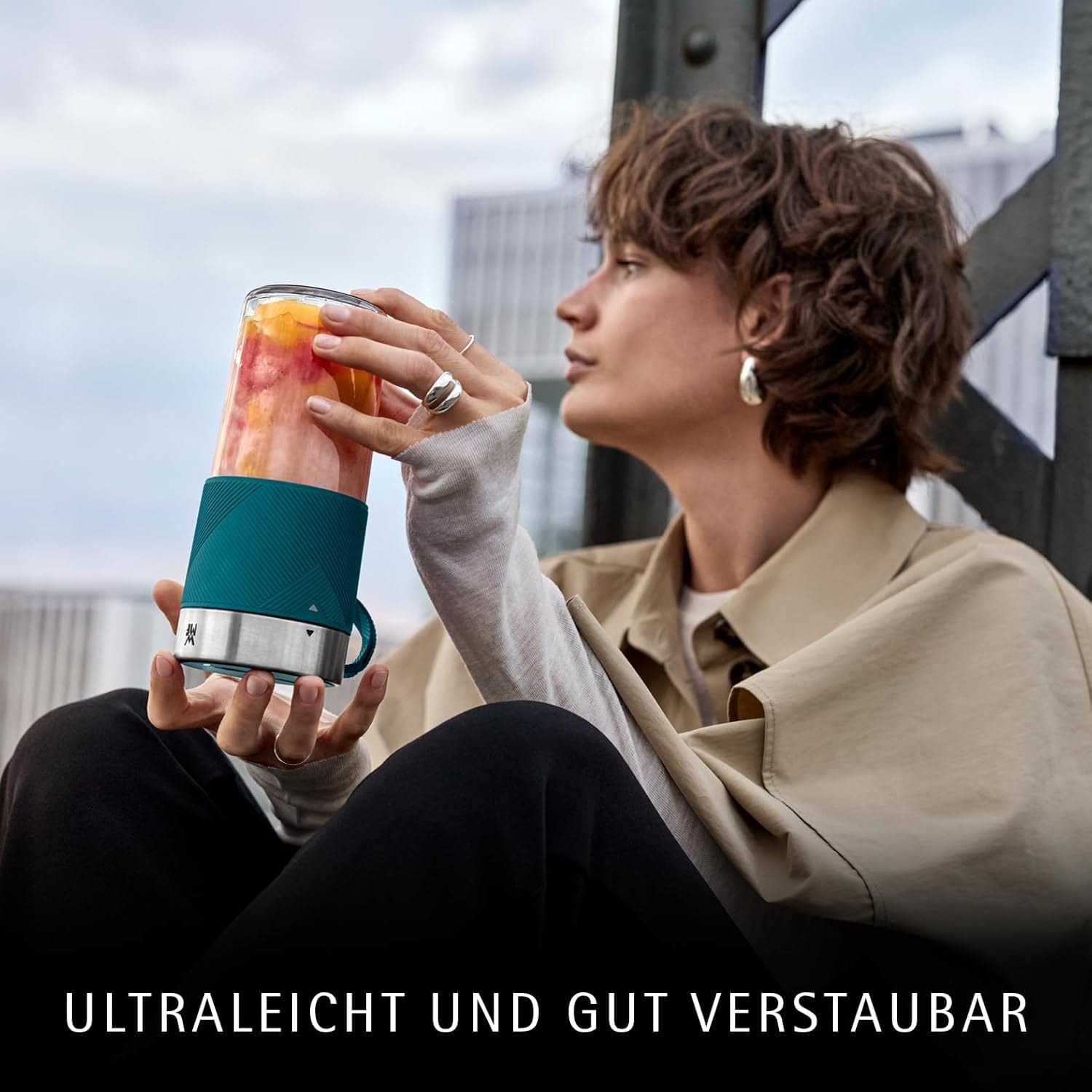 WMF Smoothie-Maker »KÜCHENminis Mix on the Go« 50 W tragbar, wiederaufladbar, 300 ml, 50 W, langlebiger Akku, 20.000 U/min