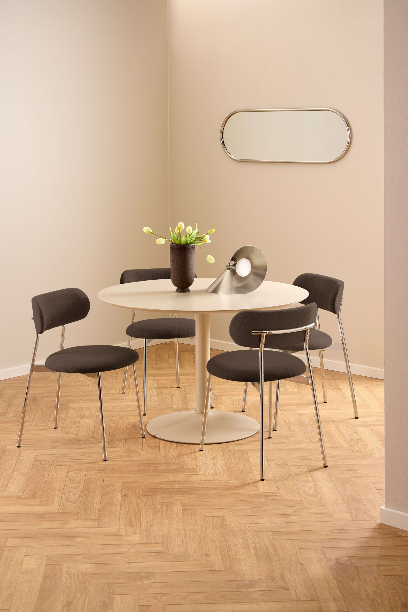 ACTONA GROUP Esszimmerstuhl »Lyric, Küchenstuhl, mit gepolsterter Sitzfläche« (Set) 2 Stk.Stuhl, Chenille, Retro-Futur, Chromstahlgestell, FSC™