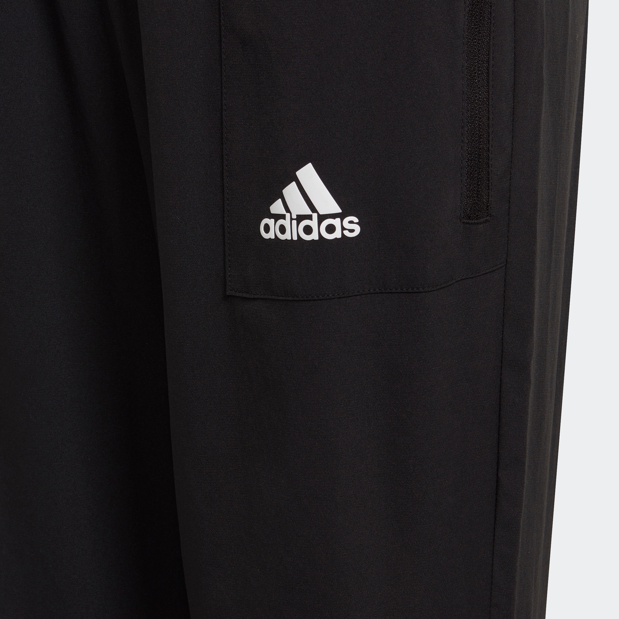 adidas Sportswear Trainingsanzug »WOVEN SET«, (2 tlg.) bestellen bei OTTO