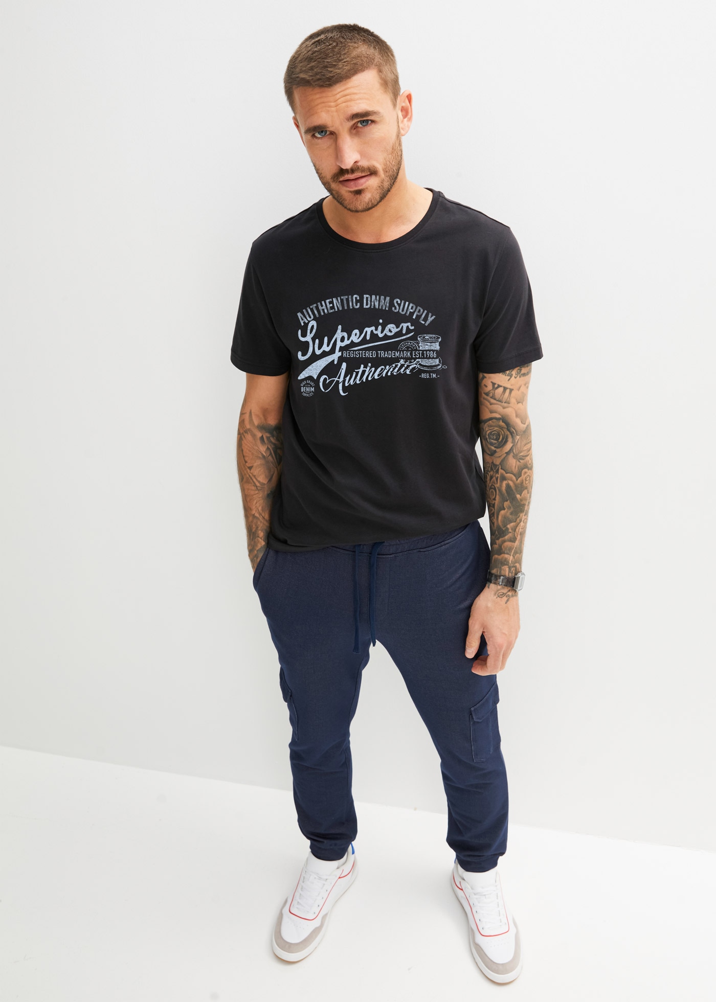 bonprix T-Shirt Packung, 2 regular fit, Kurzarm, coole Frontprints