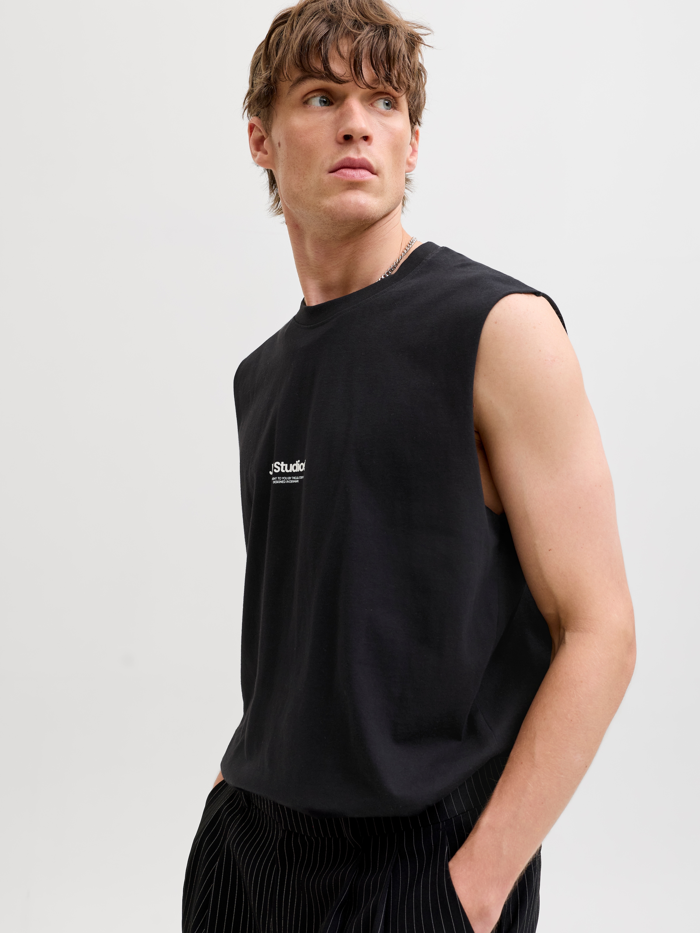 Jack & Jones Muscleshirt »JJESOHO SLEEVELESS TEE SN« mit Logobranding