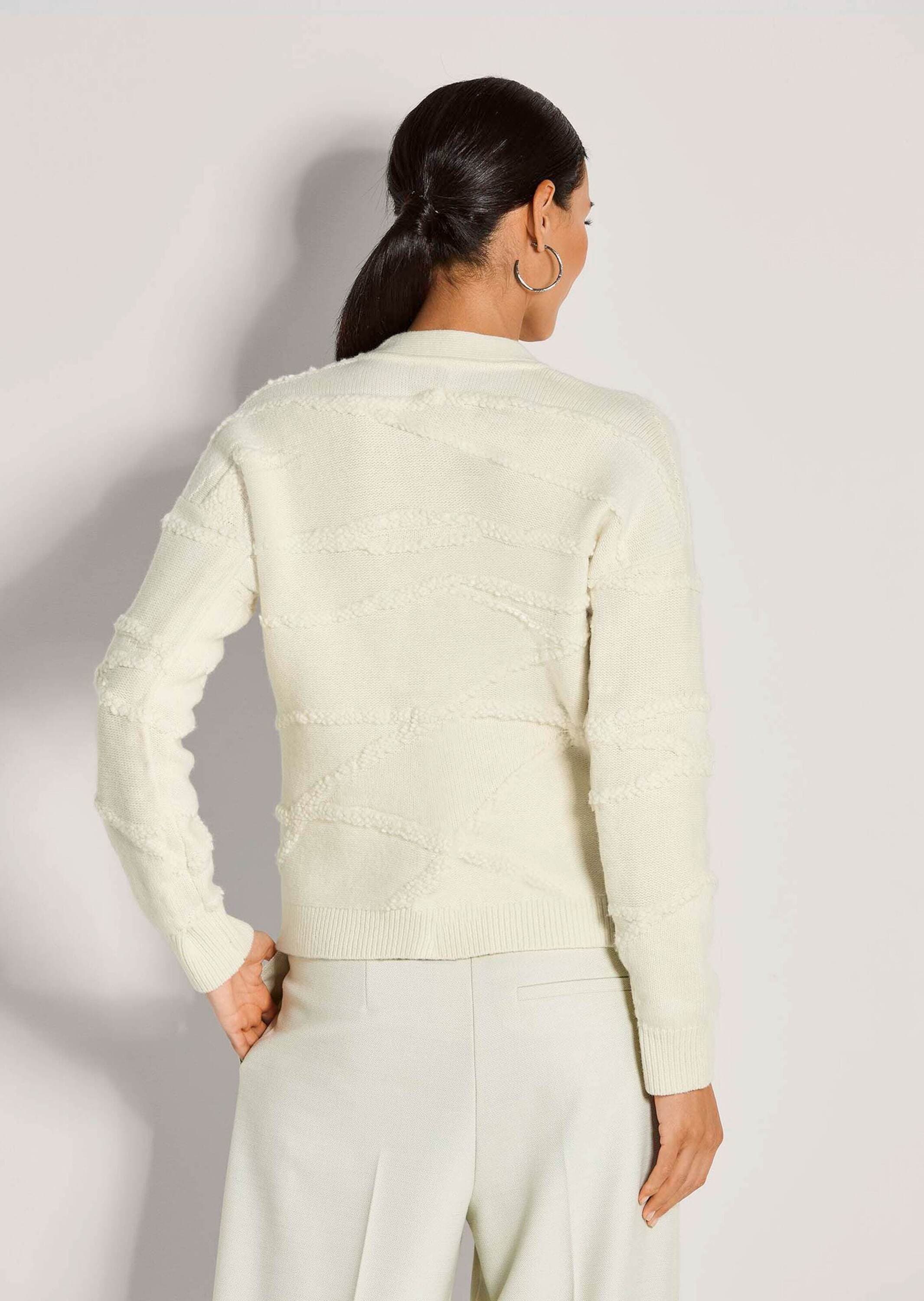 MADELEINE Strickjacke »Strickjacke Moderne Oversized-Jacke mit V-Ausschnitt«