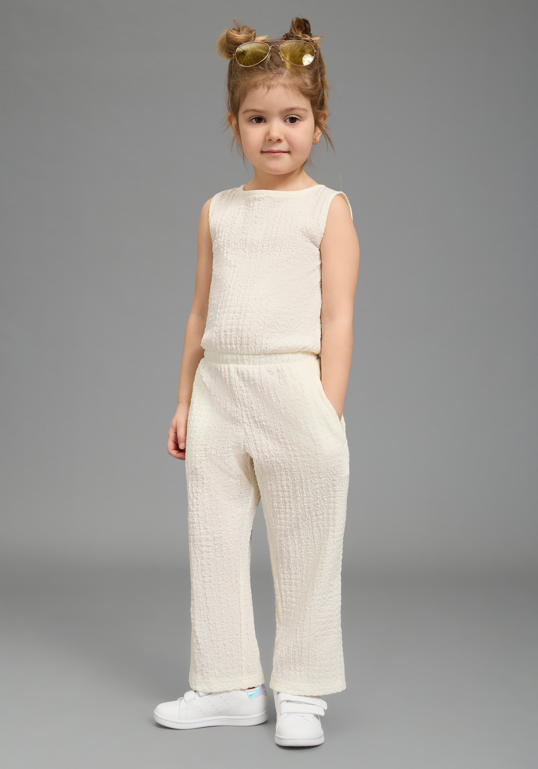 KIDSWORLD Overall »Modisches One-Piece« unifarbene Optik, Jersey-Material, vielseitig einsetzbar