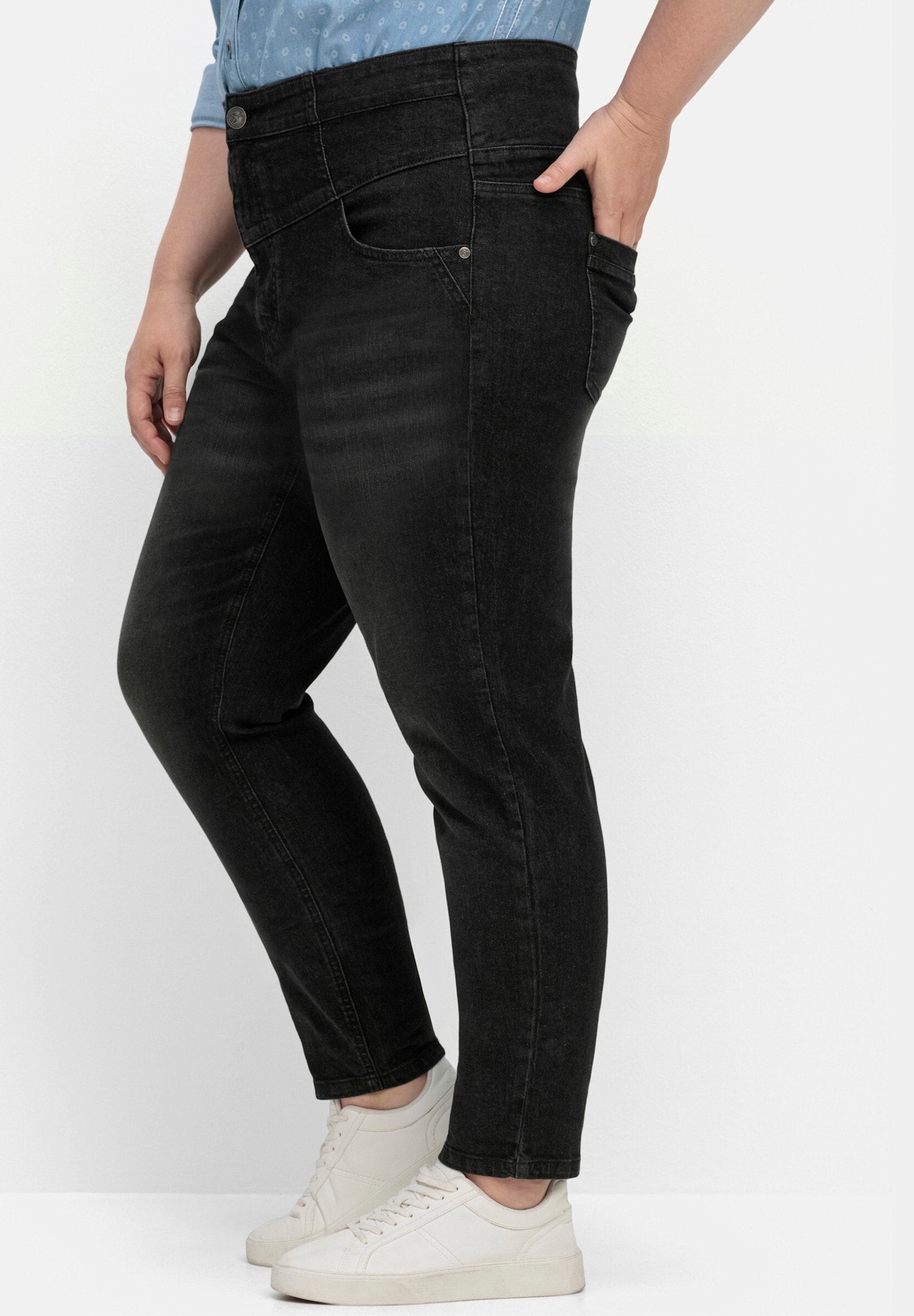 Sheego Bequeme Jeans »Stretch-Jeans High-waist-Jeans in schmaler Form« mit breitem High-Waist-Bund