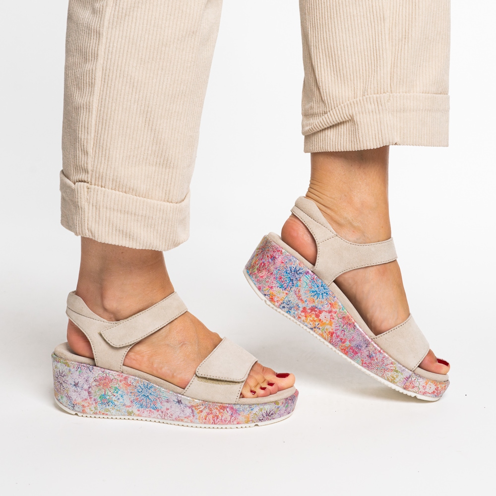 Ara Keilsandalette »RIMINI«  Riemchensandale, Sommerschuh mit Klettverschlüsse, G-Weite