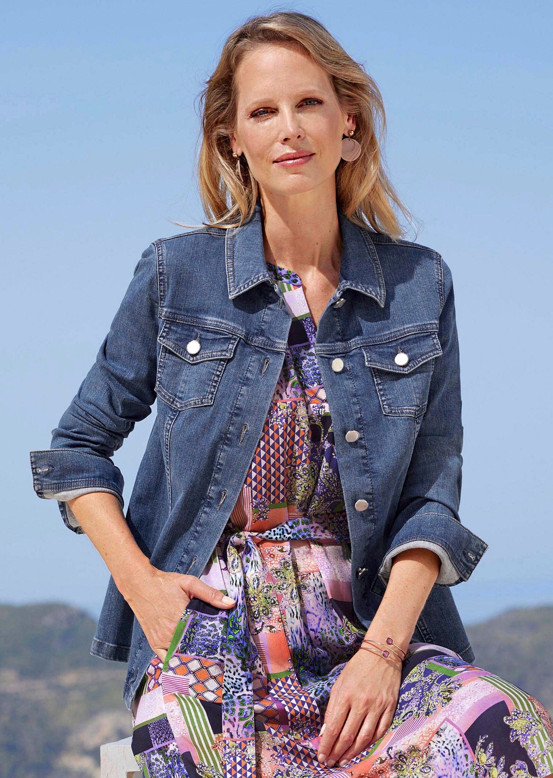 GOLDNER Kurzjacke »Kurzgröße Zeitlose Jeansjacke mit tollen Details« Ohne