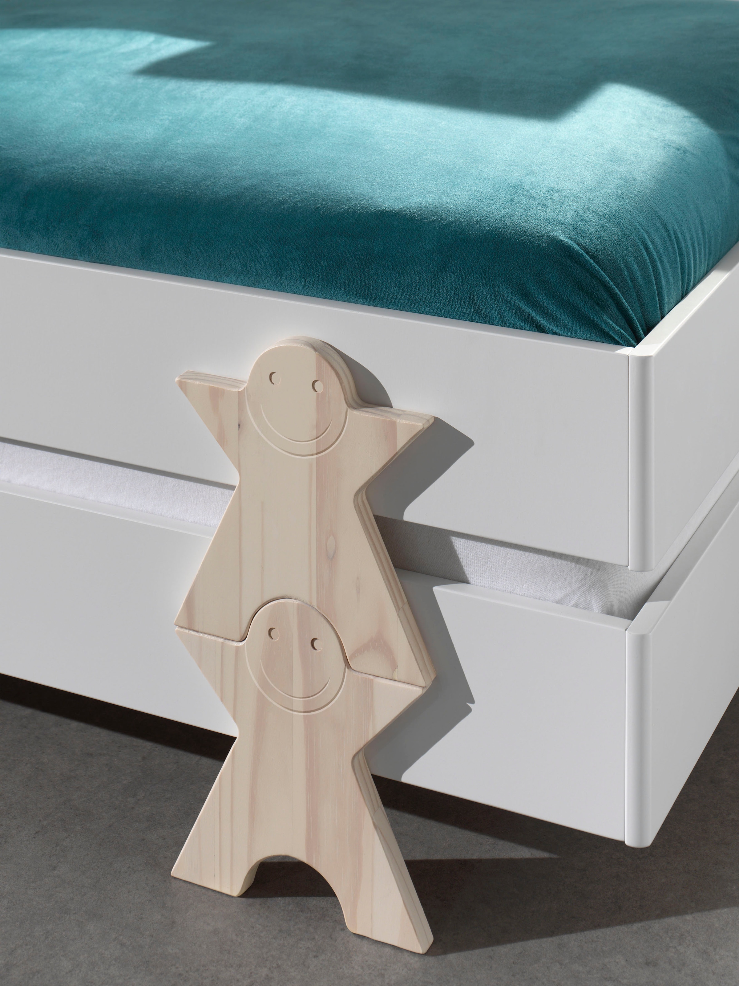 Vipack Kinderbett »Modulo, stapelbares Einzelbett, inkl. Rolllattenrost, 2 Farben«, (B/H/T ca. 203,6x93,8x48cm, Fuß Smile massiv, Bettseiten MDF lackiert), Liegefläche 90/200 cm, einzeln oder als 2-er Set erhältlich