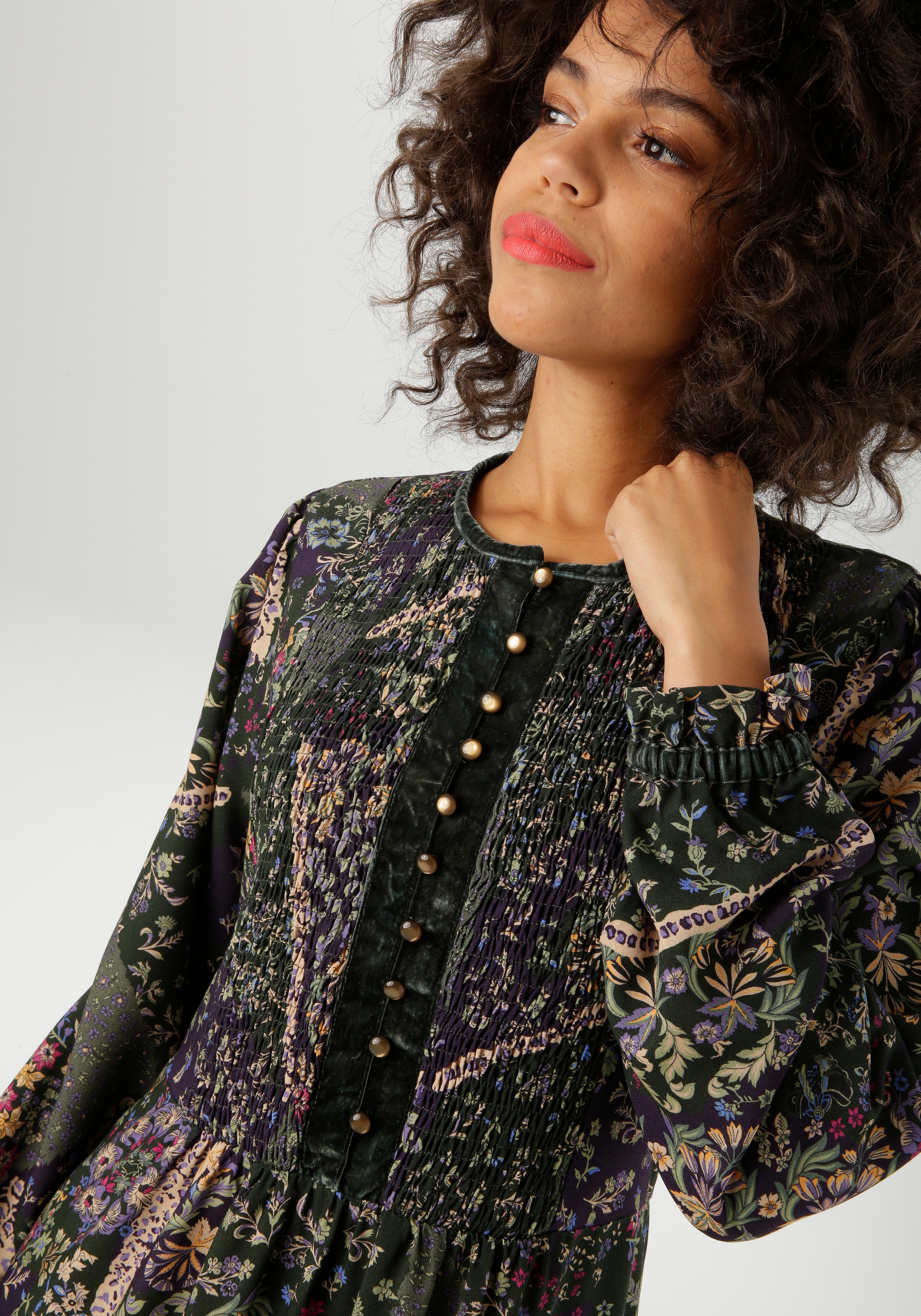 Aniston CASUAL Maxikleid, mit fantasievollem Blumendruck- jedes Teil ein Unikat- NEUE KOLLEKTION