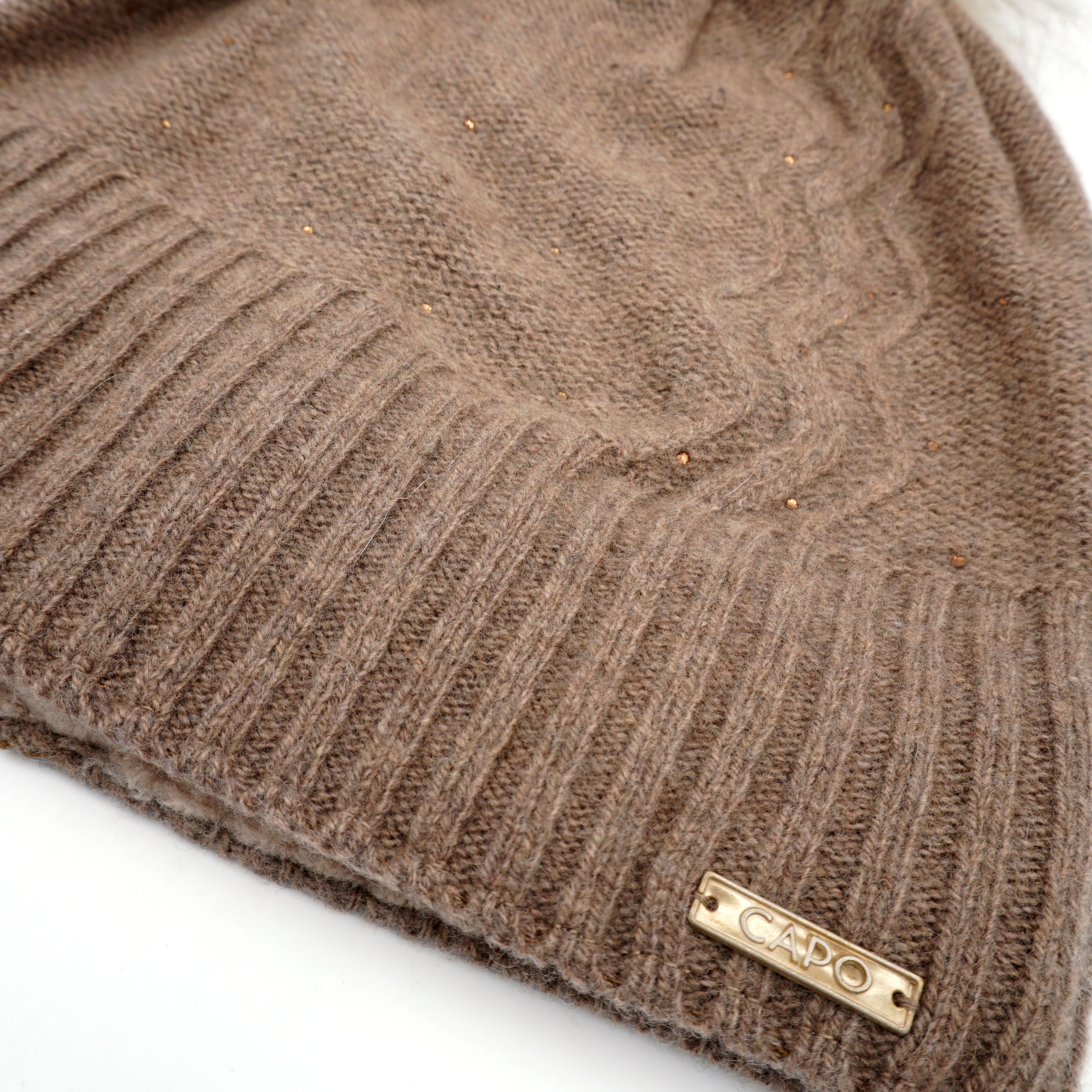 CAPO Strickmütze Mütze, Kaschmir-Wolle-Mischung, Studs, Fake-Fur