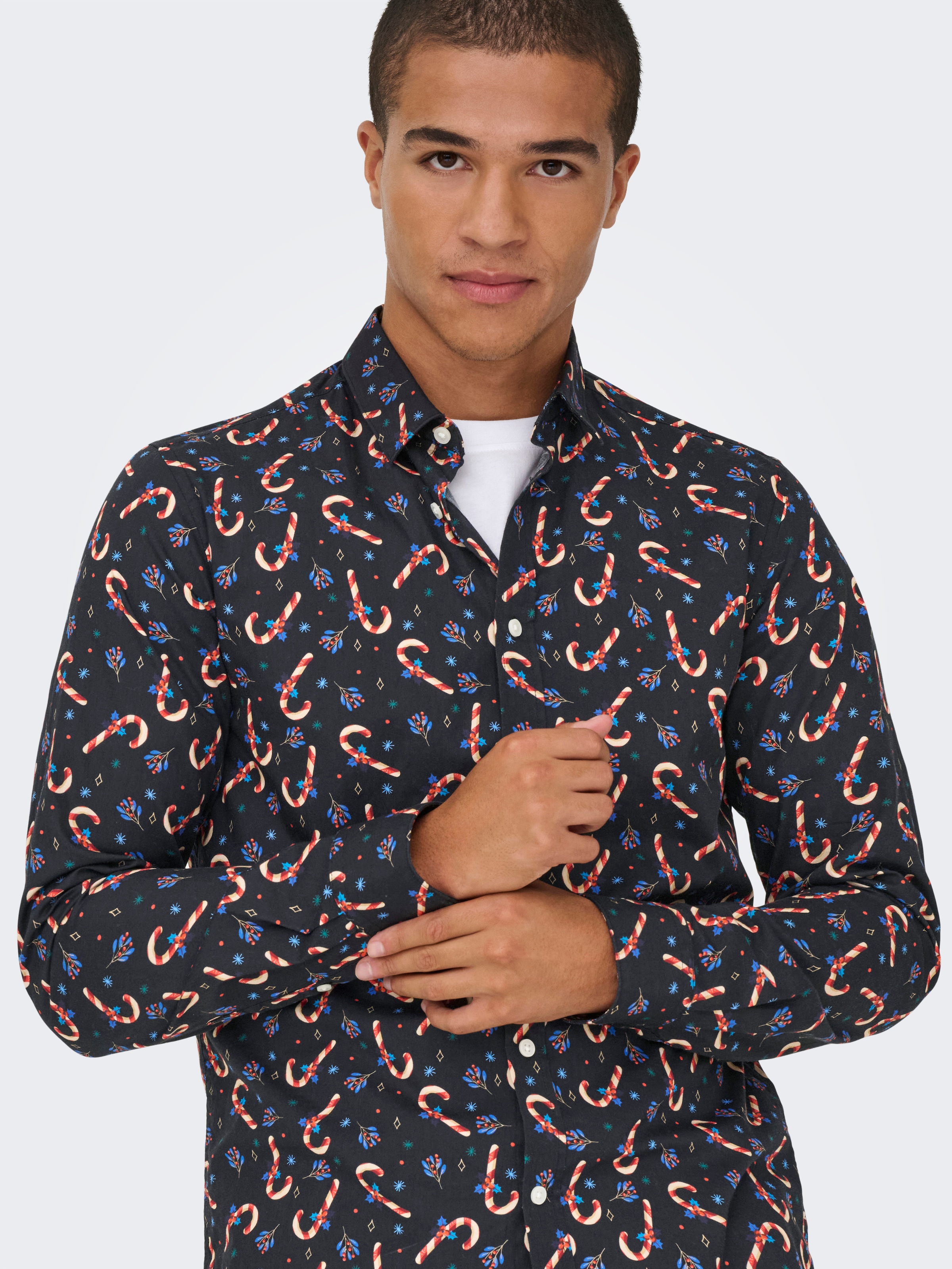 ONLY & SONS Langarmhemd »ONSELF XMAS AOP SLIM POPLIN LS SHIRT«
