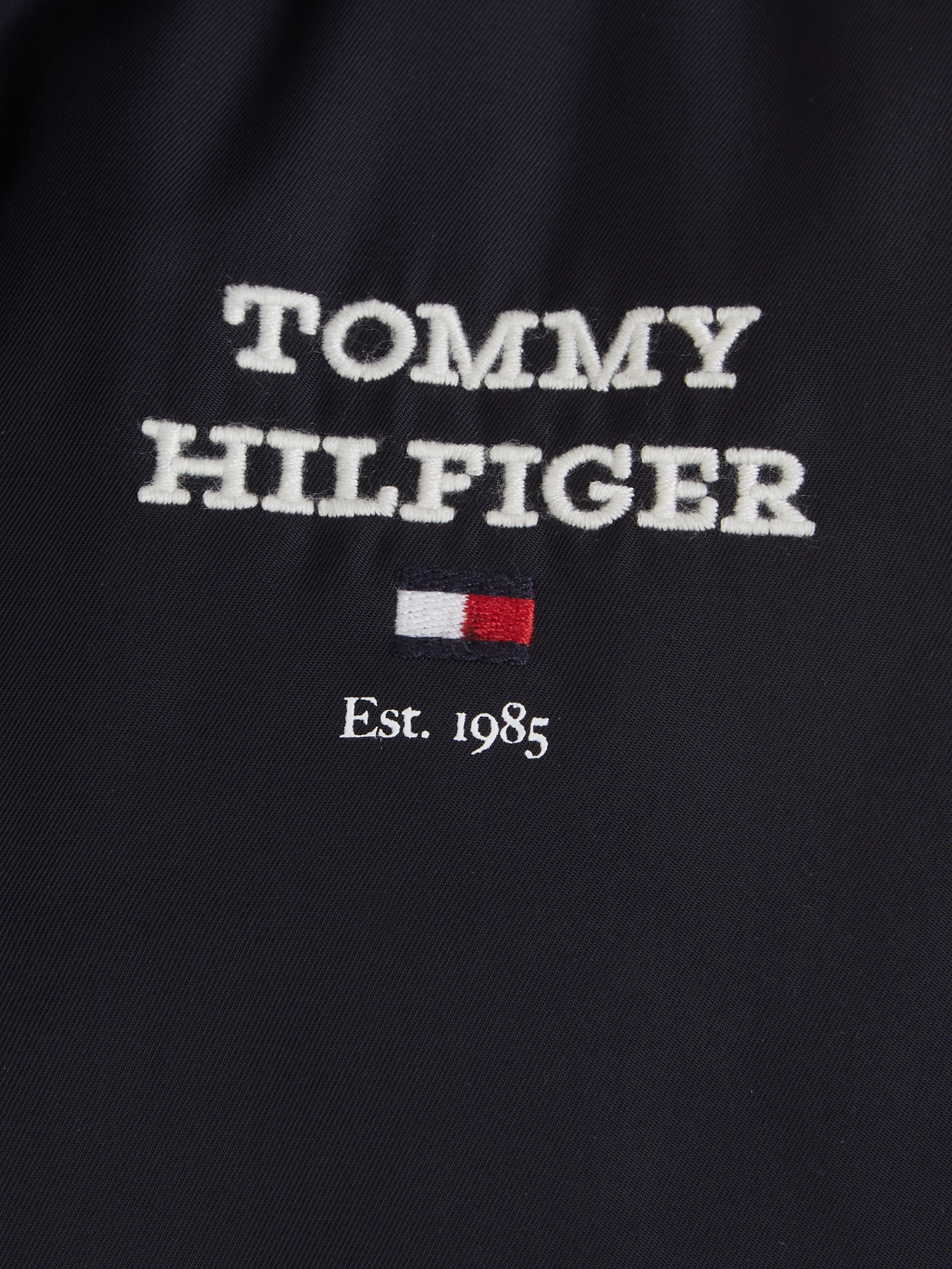 Tommy Hilfiger LOGO Bomberjacke auf JACKET«, BOMBER OTTO der bei kaufen Kapuze, Logostickerei »TH mit mit Brust